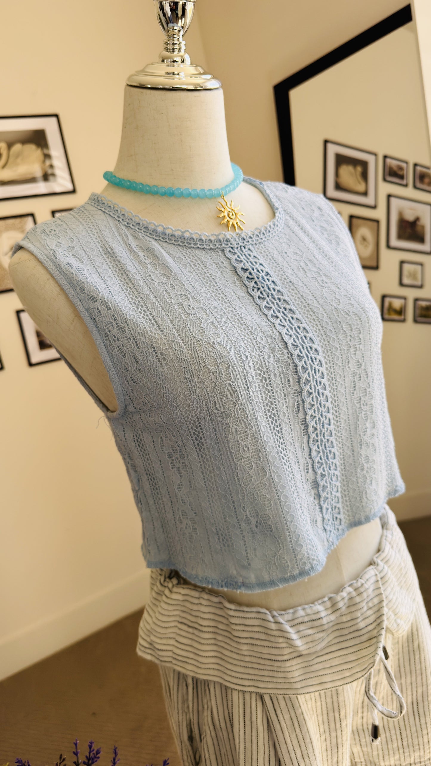 Mi Ami Light Blue Lace Sleeveless Crop Top - Size S