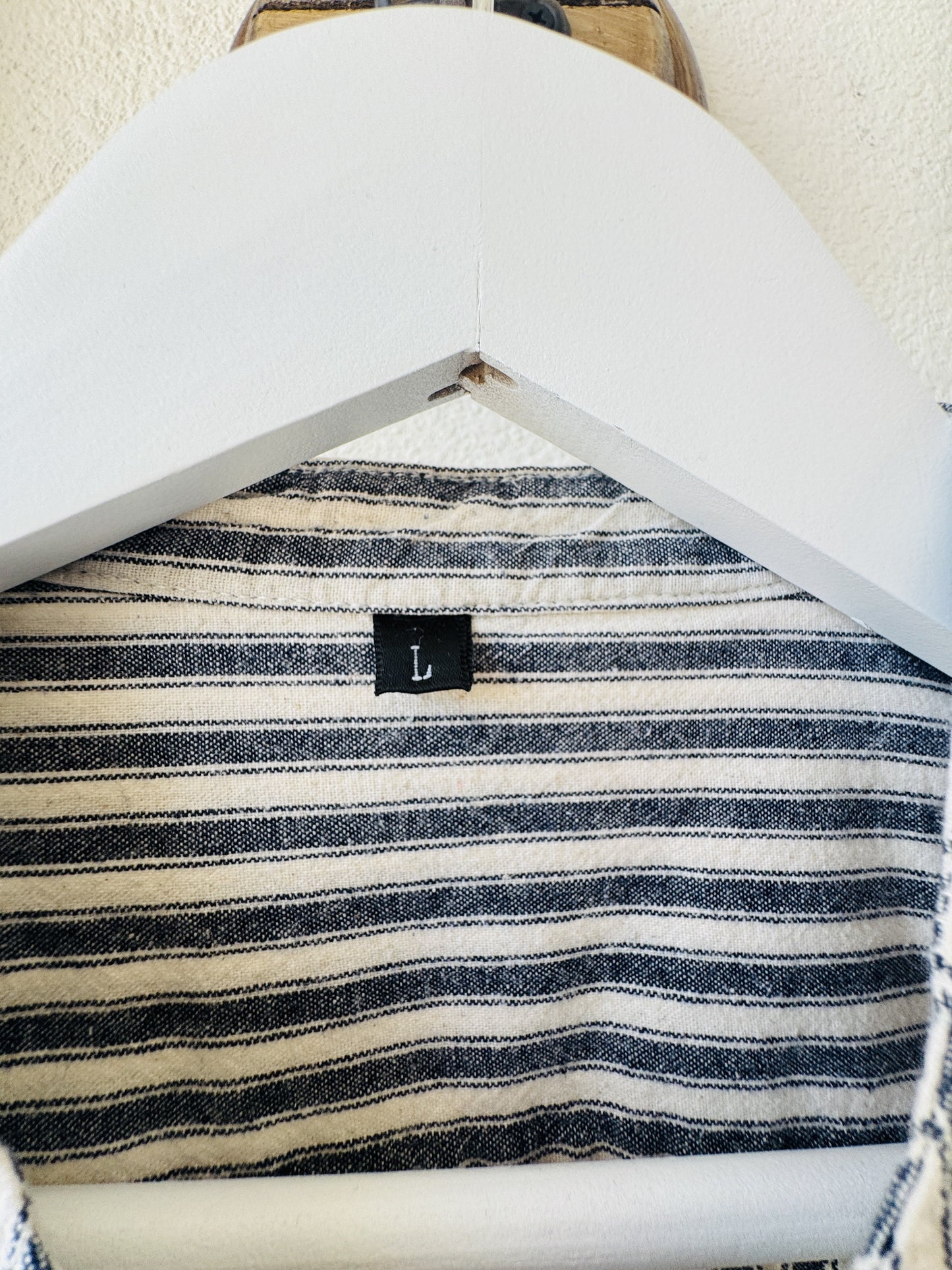 Blue & White Striped Short Sleeve Band Collar Popover Shirt - Size L