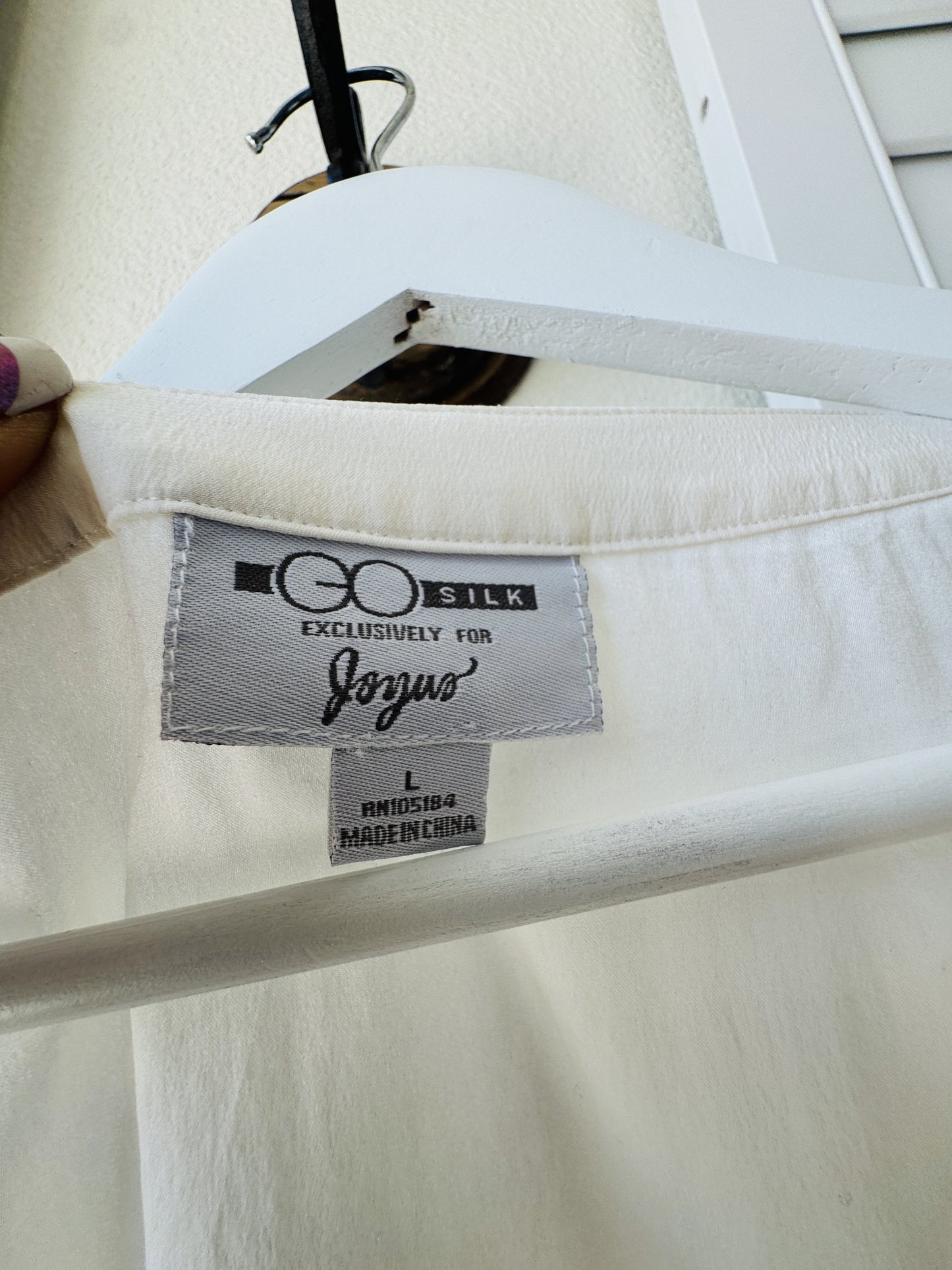 Go Silk for Joyus Cream 100% Silk Pleated Short Sleeve Top Size L