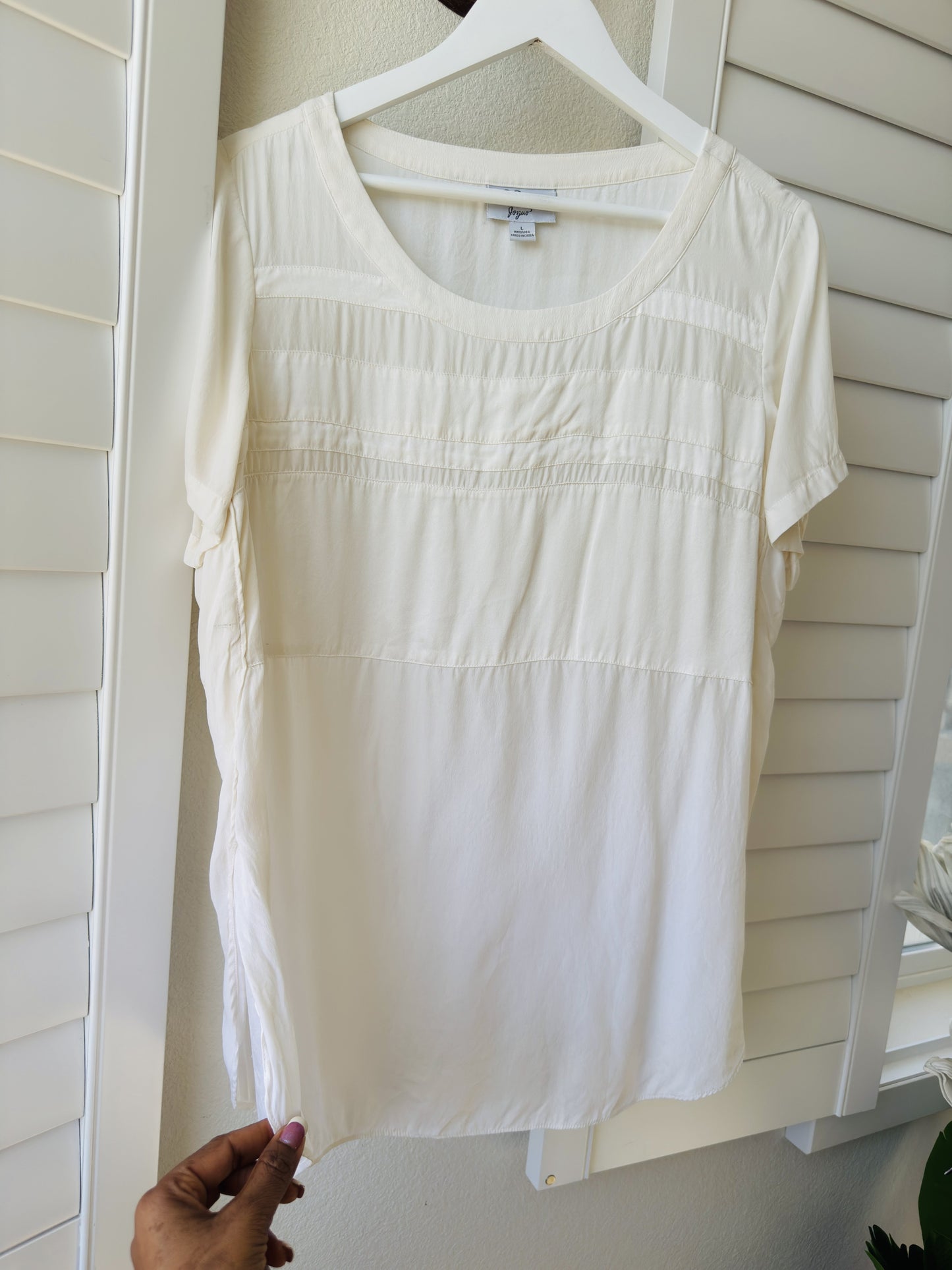 Go Silk for Joyus Cream 100% Silk Pleated Short Sleeve Top Size L