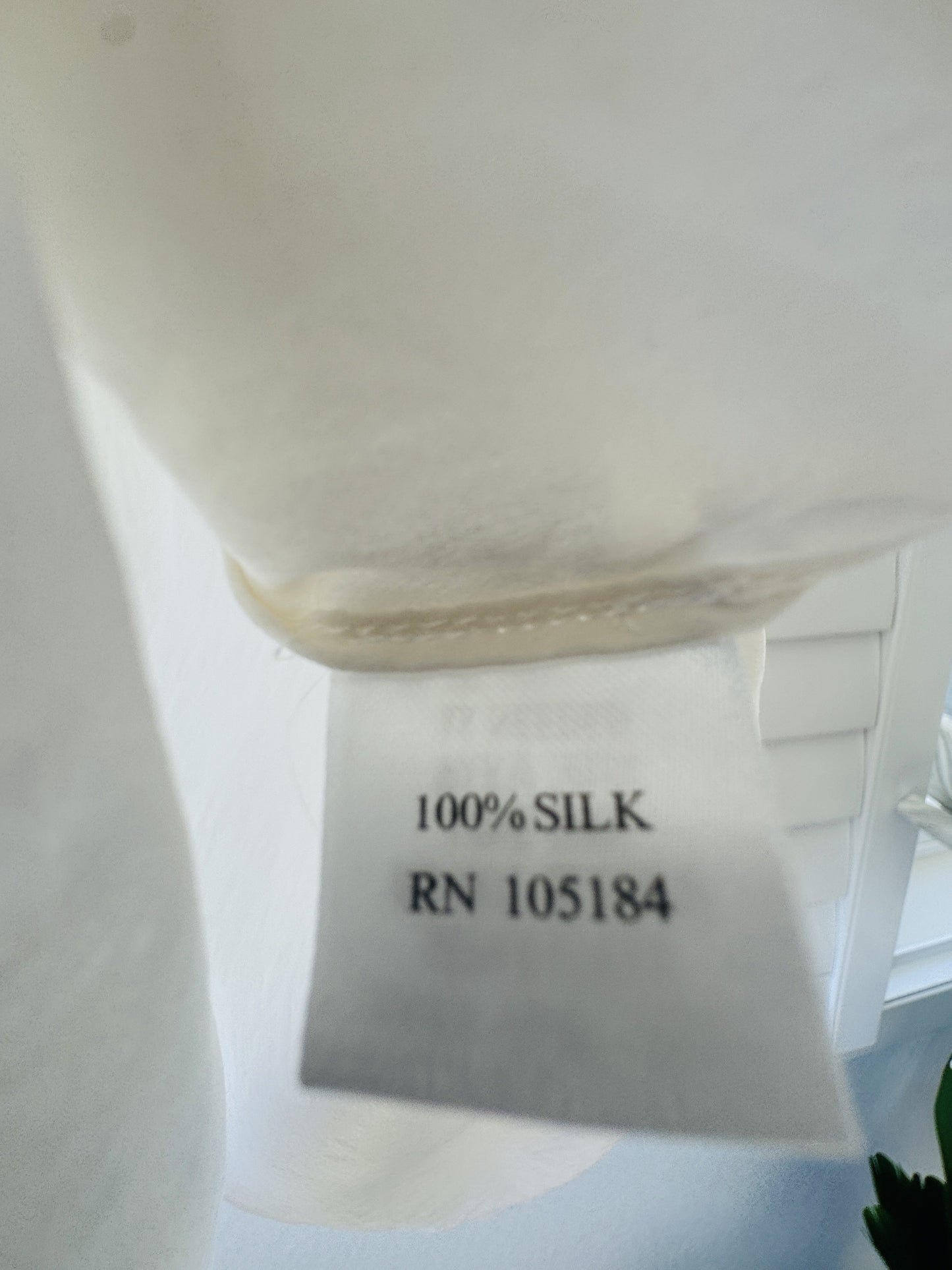 Go Silk for Joyus Cream 100% Silk Pleated Short Sleeve Top Size L