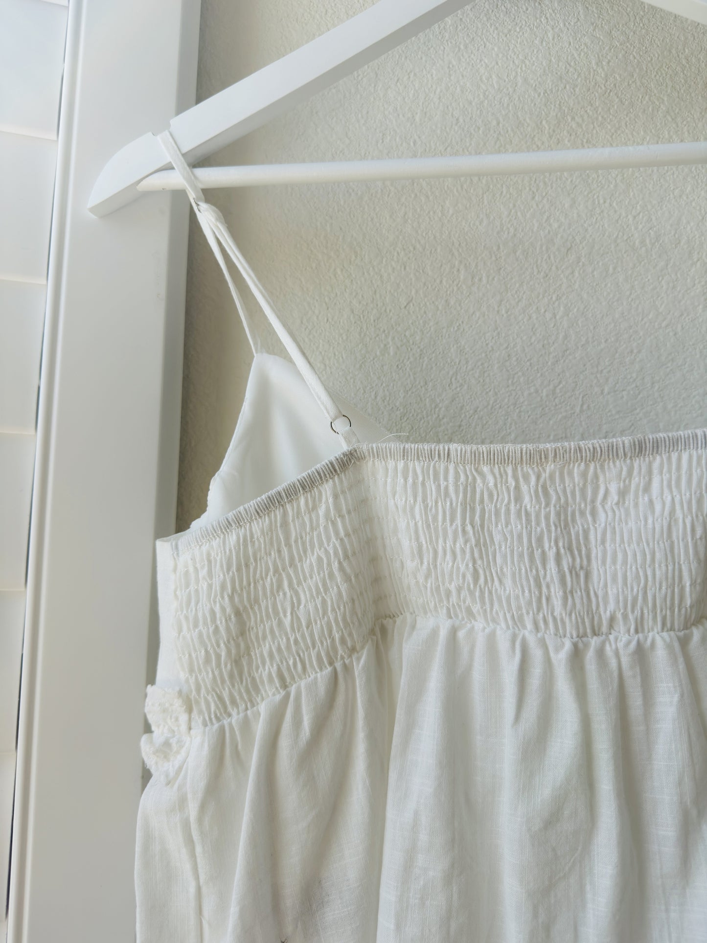 Boutique White Eyelet Lace Babydoll Camisole Top - Size Small