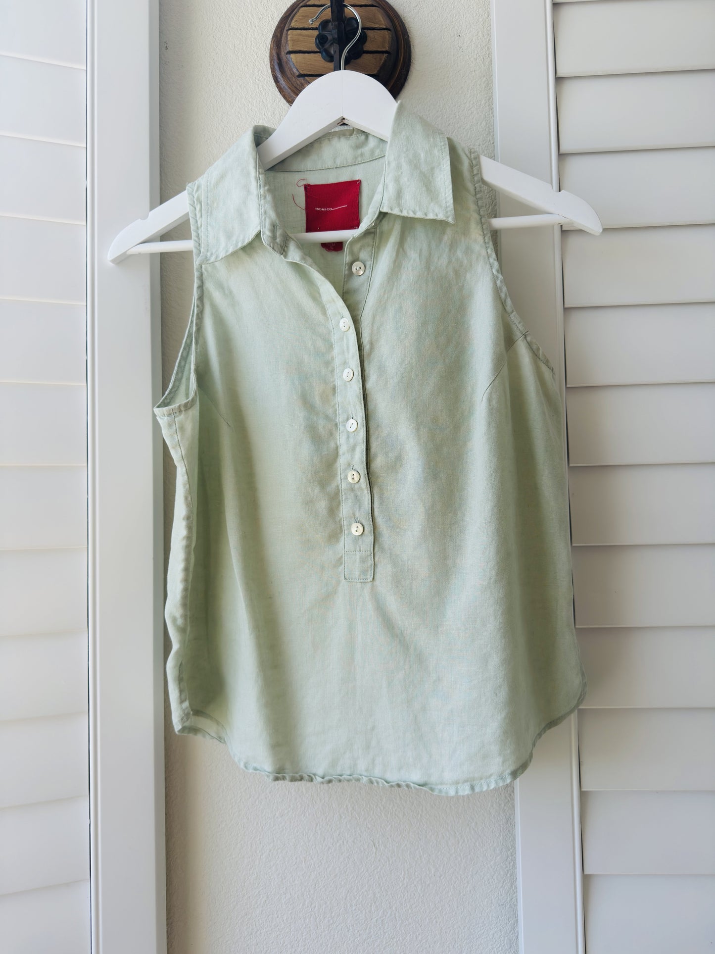 ISDA&CO Sage Green Linen Sleeveless Button-Up Top Size S
