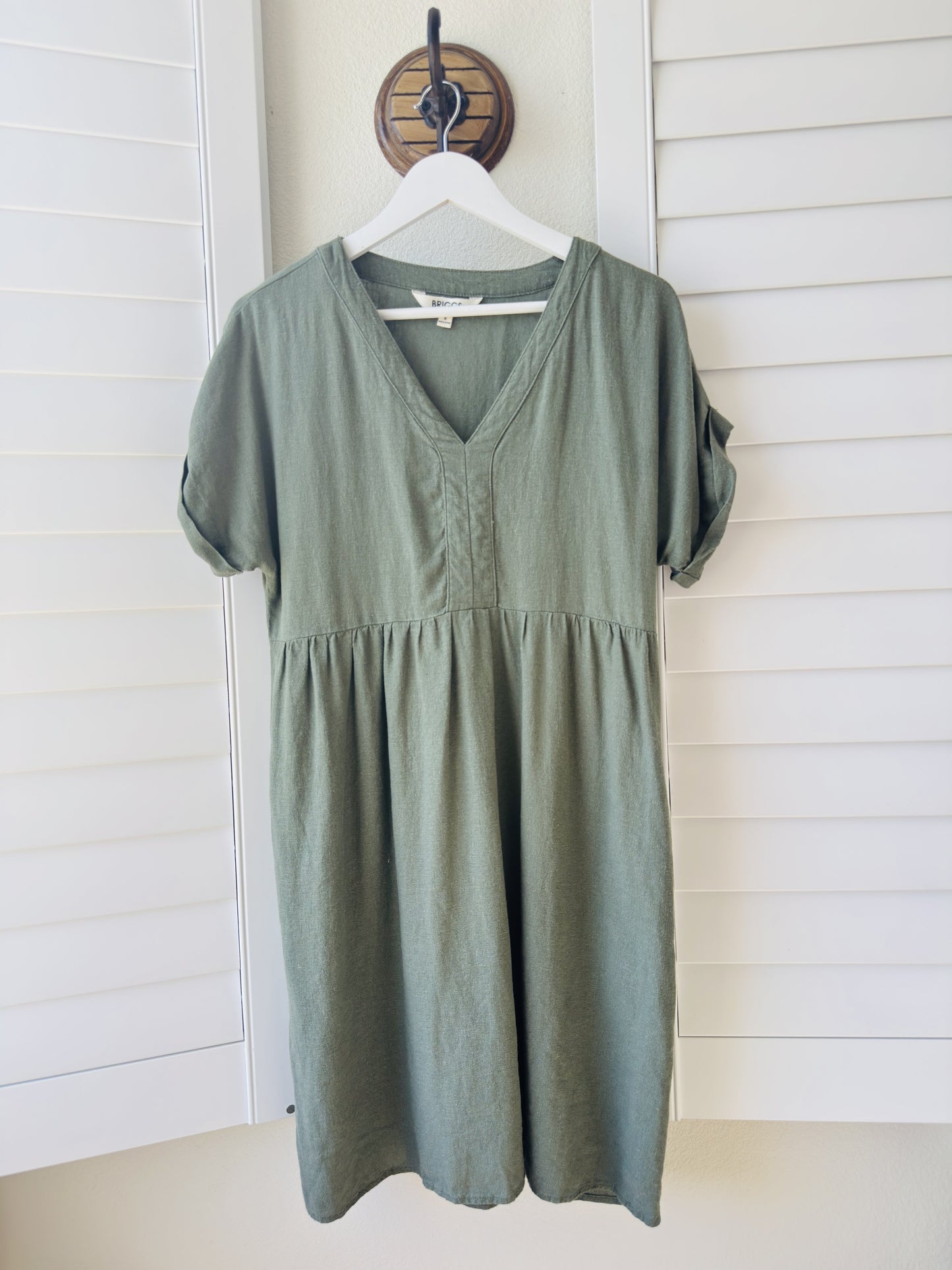 Briggs Olive Green V-Neck Gathered Empire Waist Dress Size S