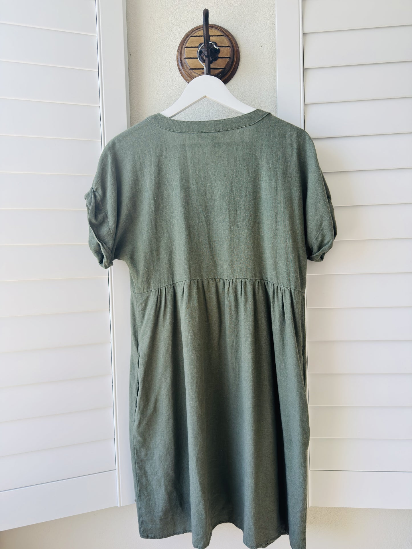 Briggs Olive Green V-Neck Gathered Empire Waist Dress Size S