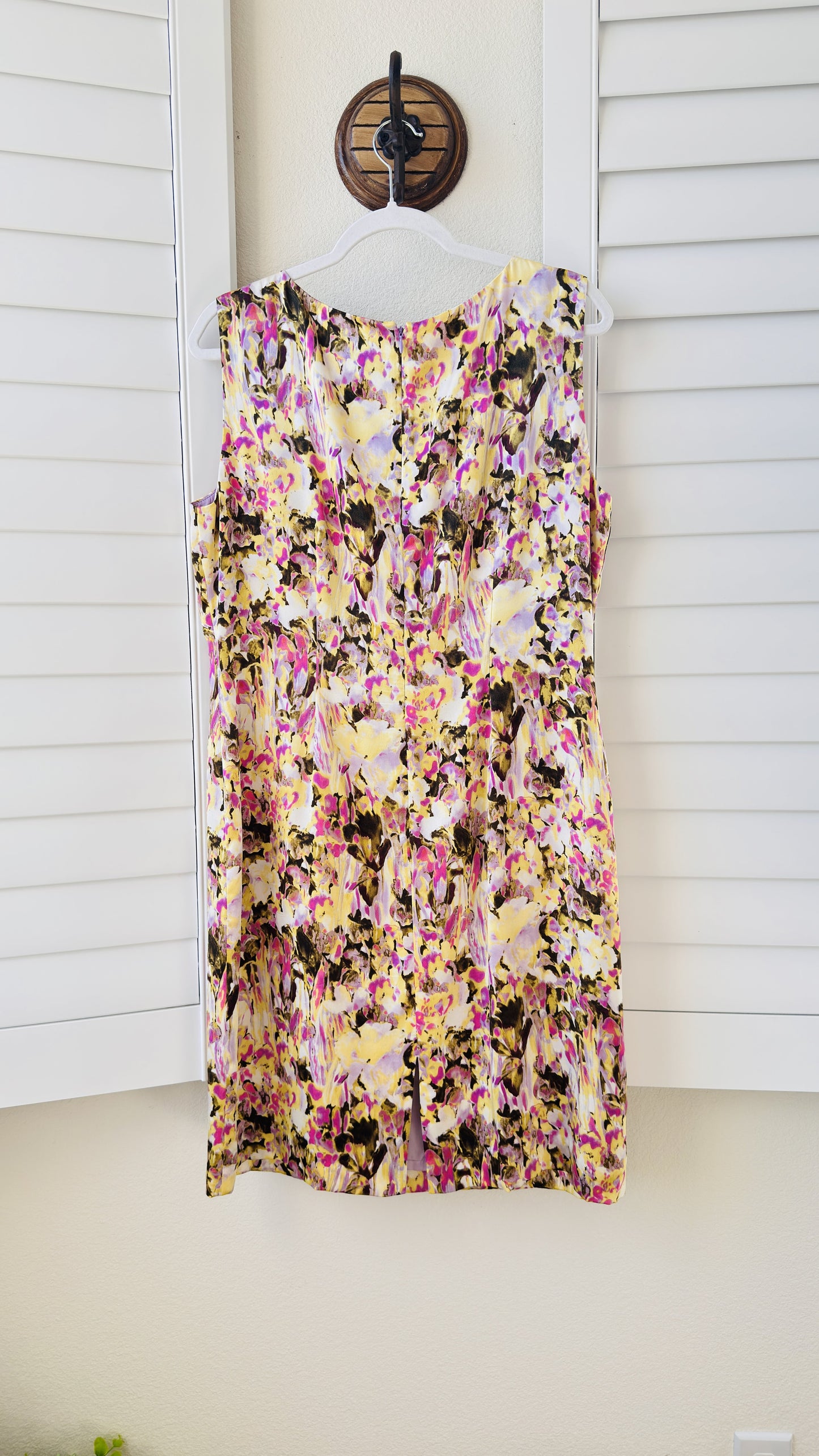 Tahari Arthur S. Levine Silk Floral Ruffle Sheath Dress - Size 14