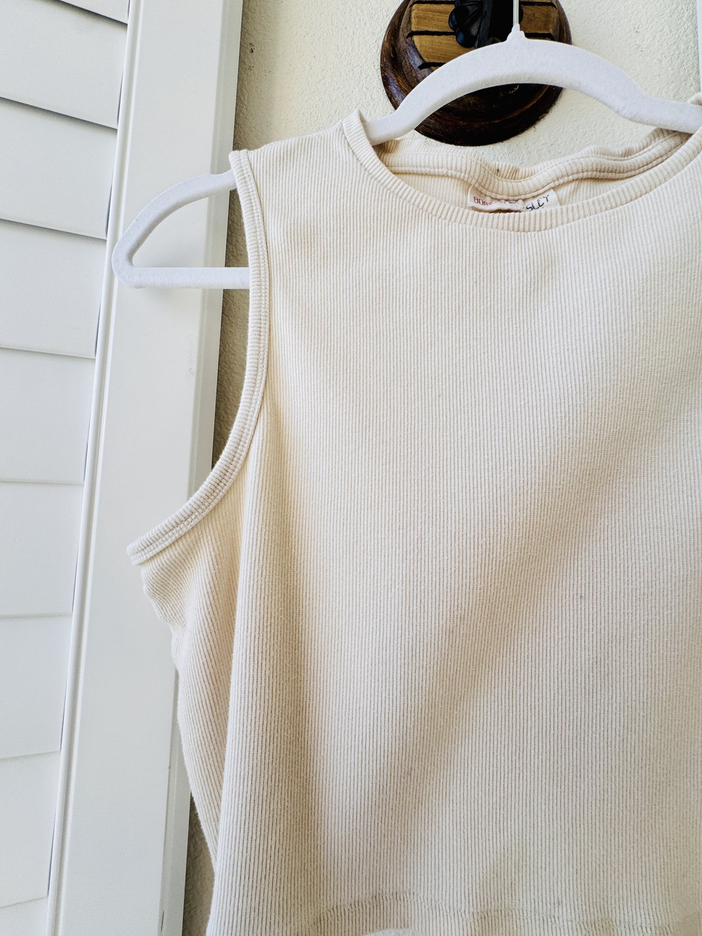 Bombay & Paisley Cream Ribbed Sleeveless Crop Top - Size L