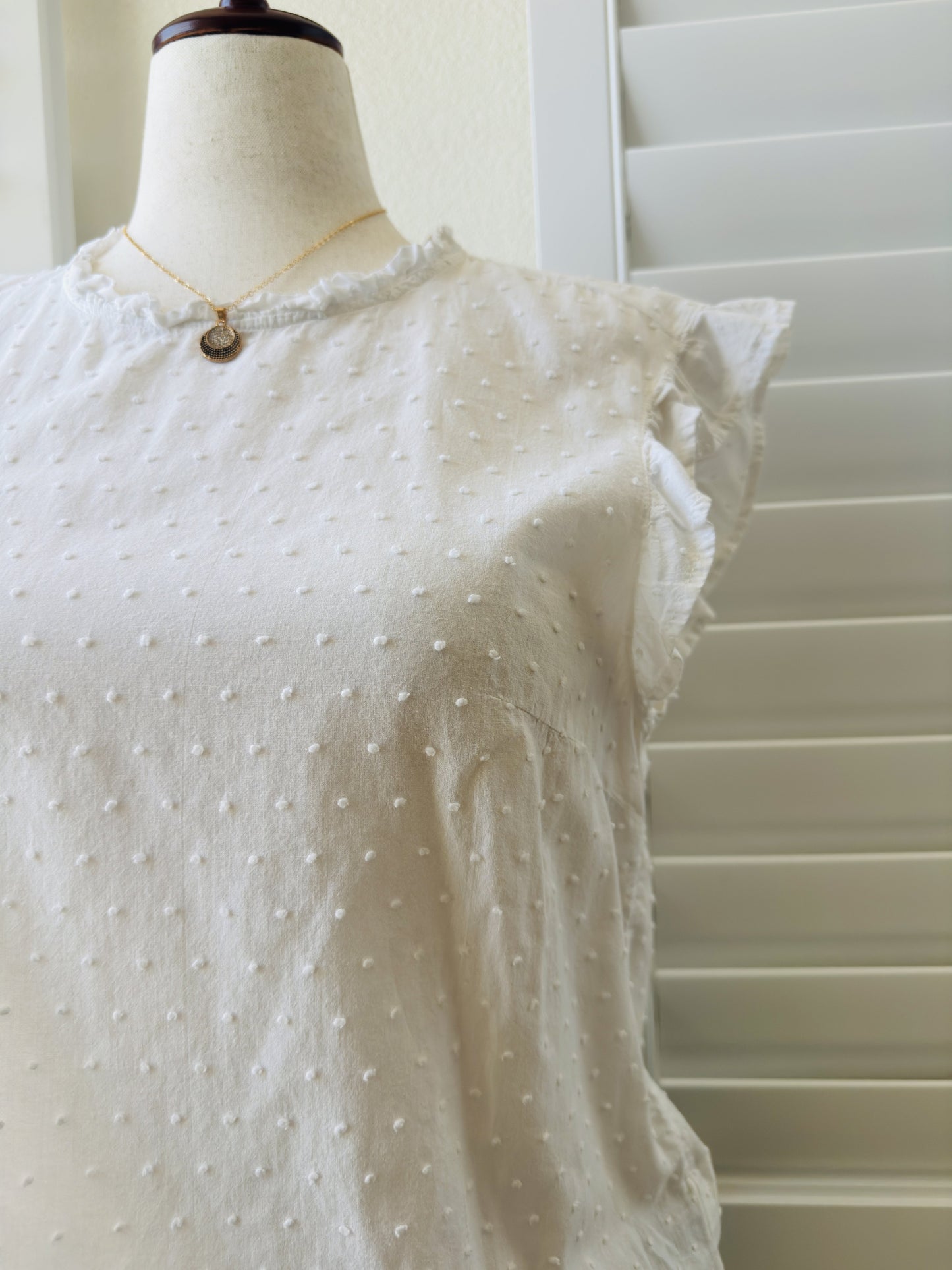 H&M White Swiss Dot Ruffle Sleeve Blouse Size 10