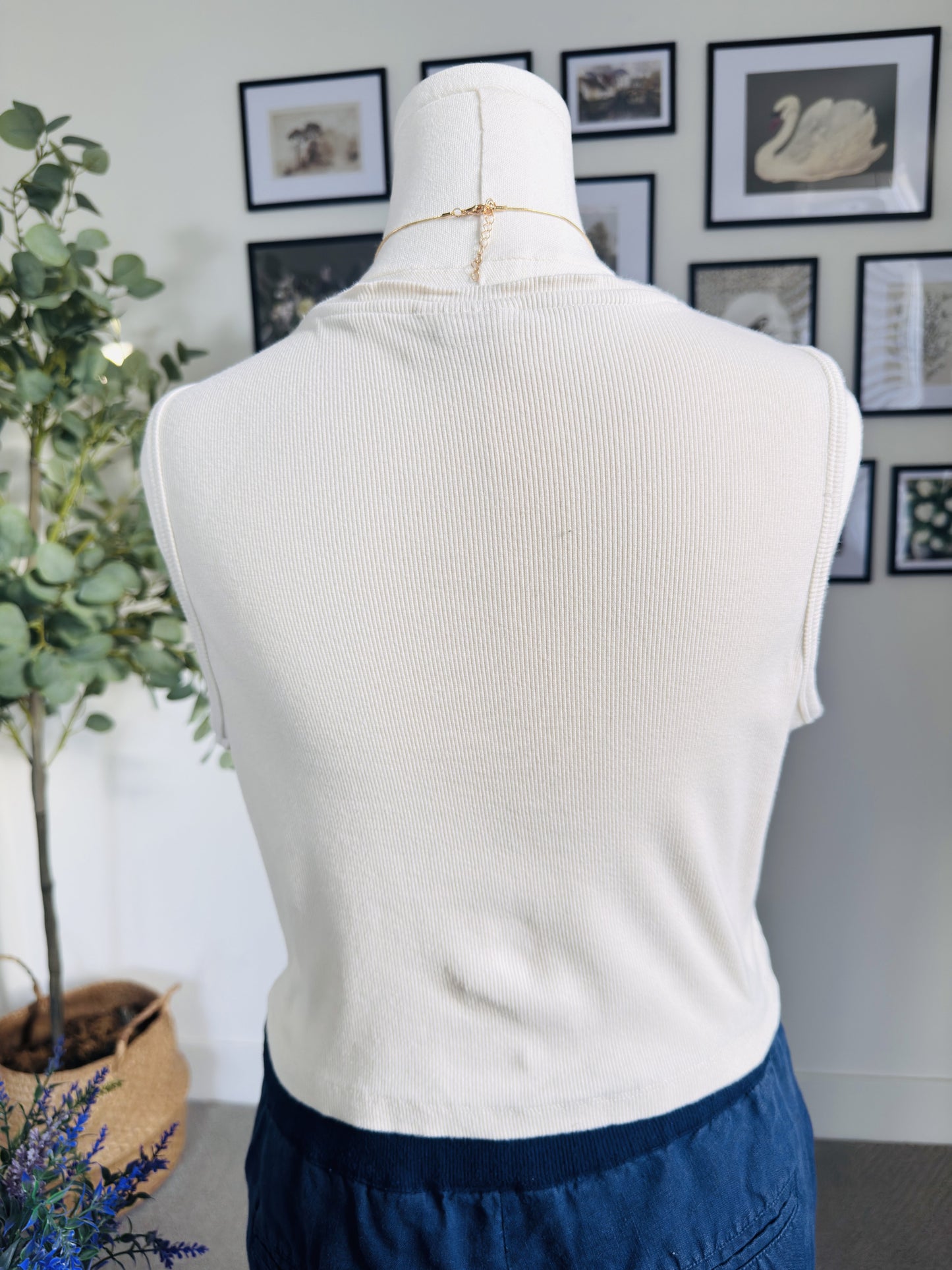 Bombay & Paisley Cream Ribbed Sleeveless Crop Top - Size L