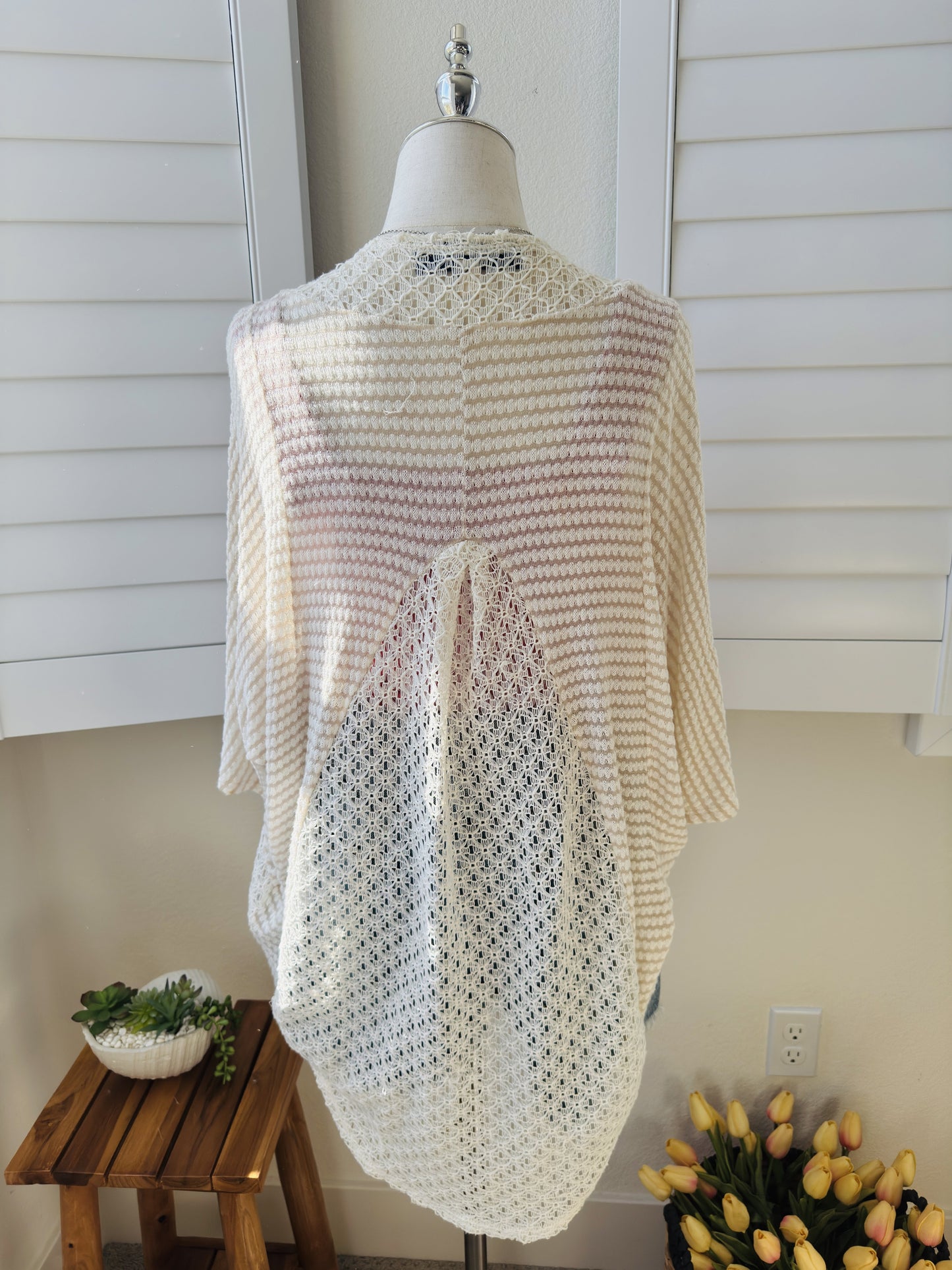 Blue Rain Cream Crochet Open Front Cardigan Size S