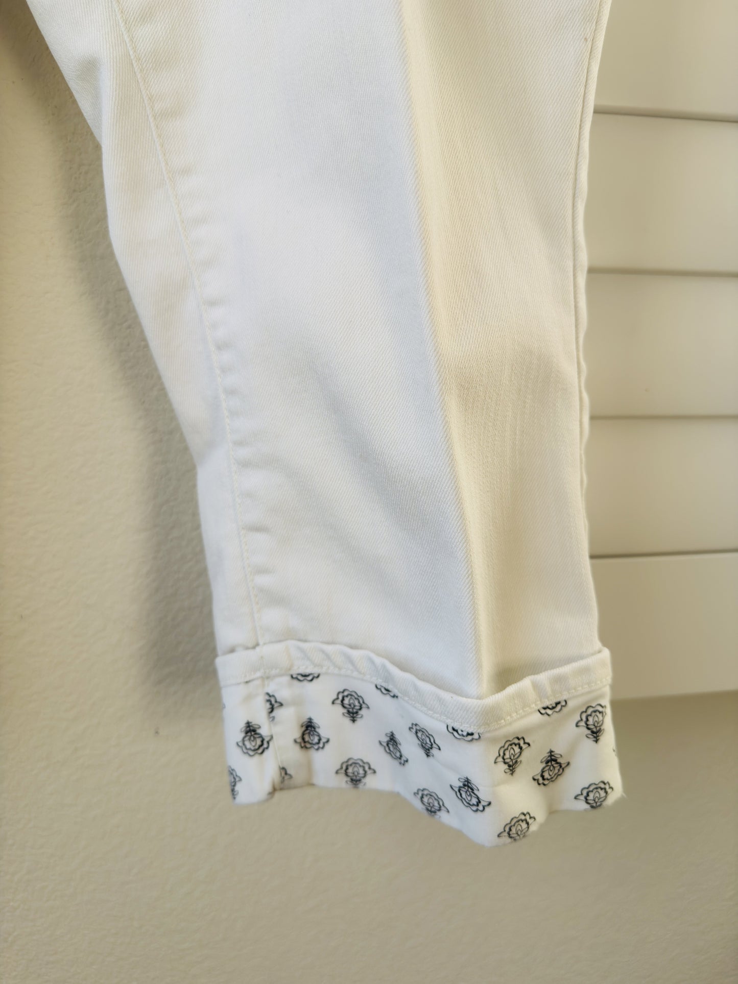 Coldwater Creek White Natural Fit Cropped Pants Size 16