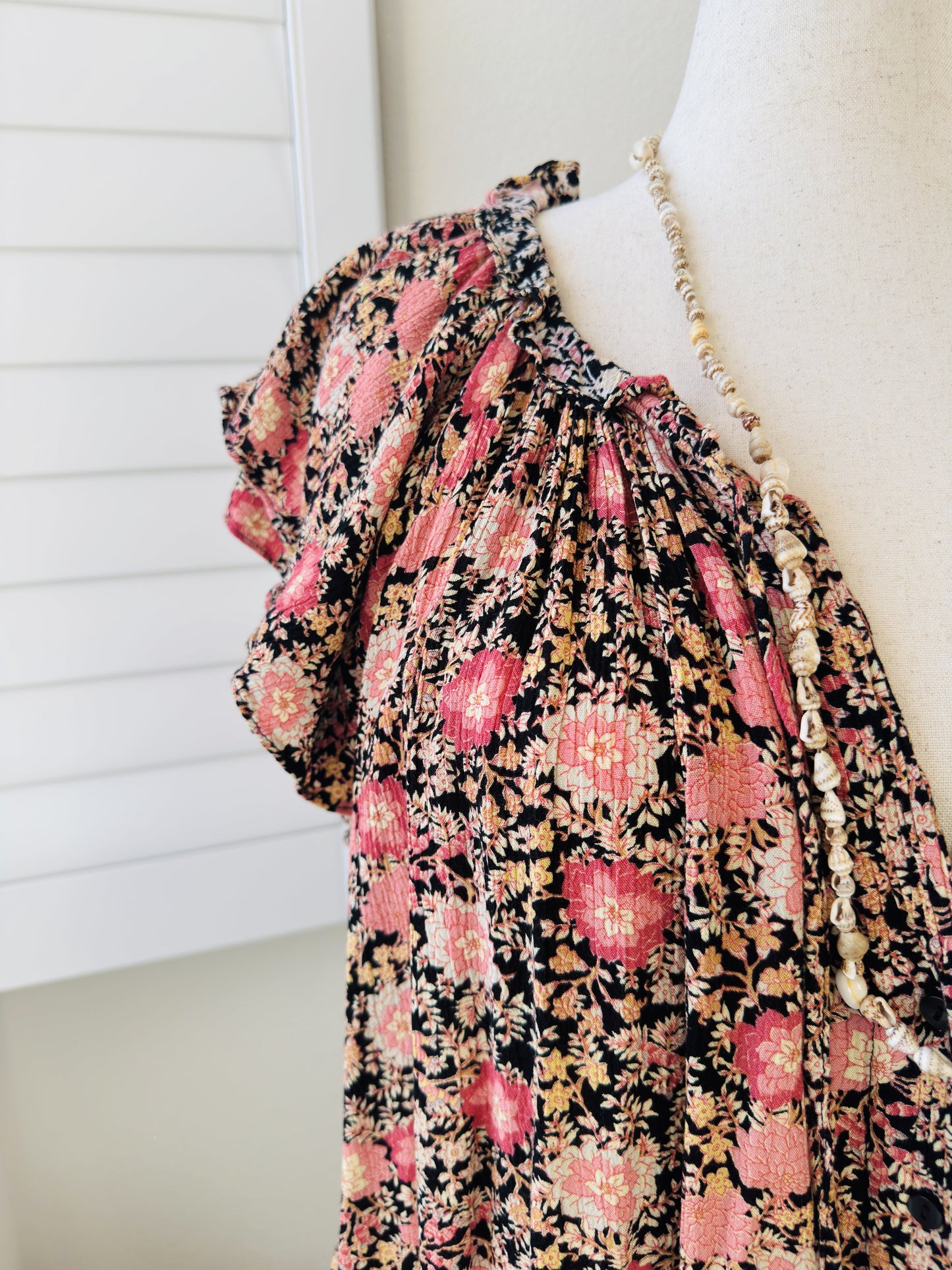 1.STATE Floral Flutter Sleeve Tassel Tie Blouse - Size 3X