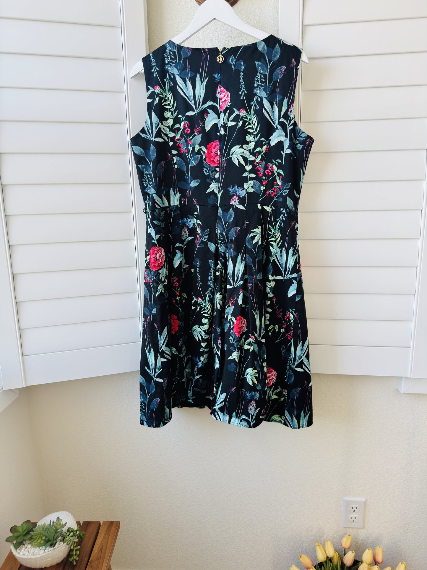 Tommy Hilfiger Floral Sleeveless Fit & Flare Dress - Size 14
