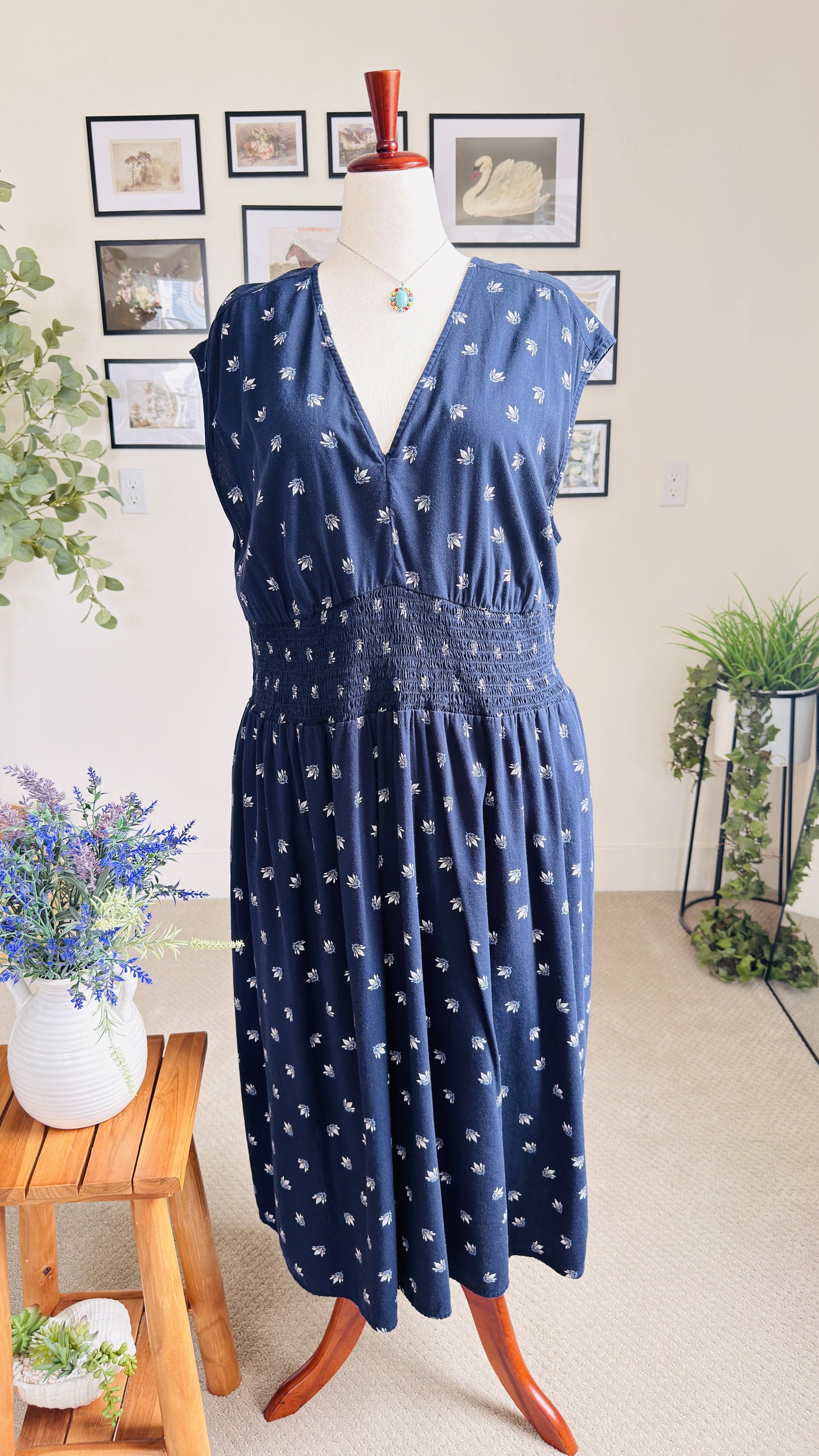 Old Navy Navy Blue Floral Smocked Waist Midi Dress - Size 2X