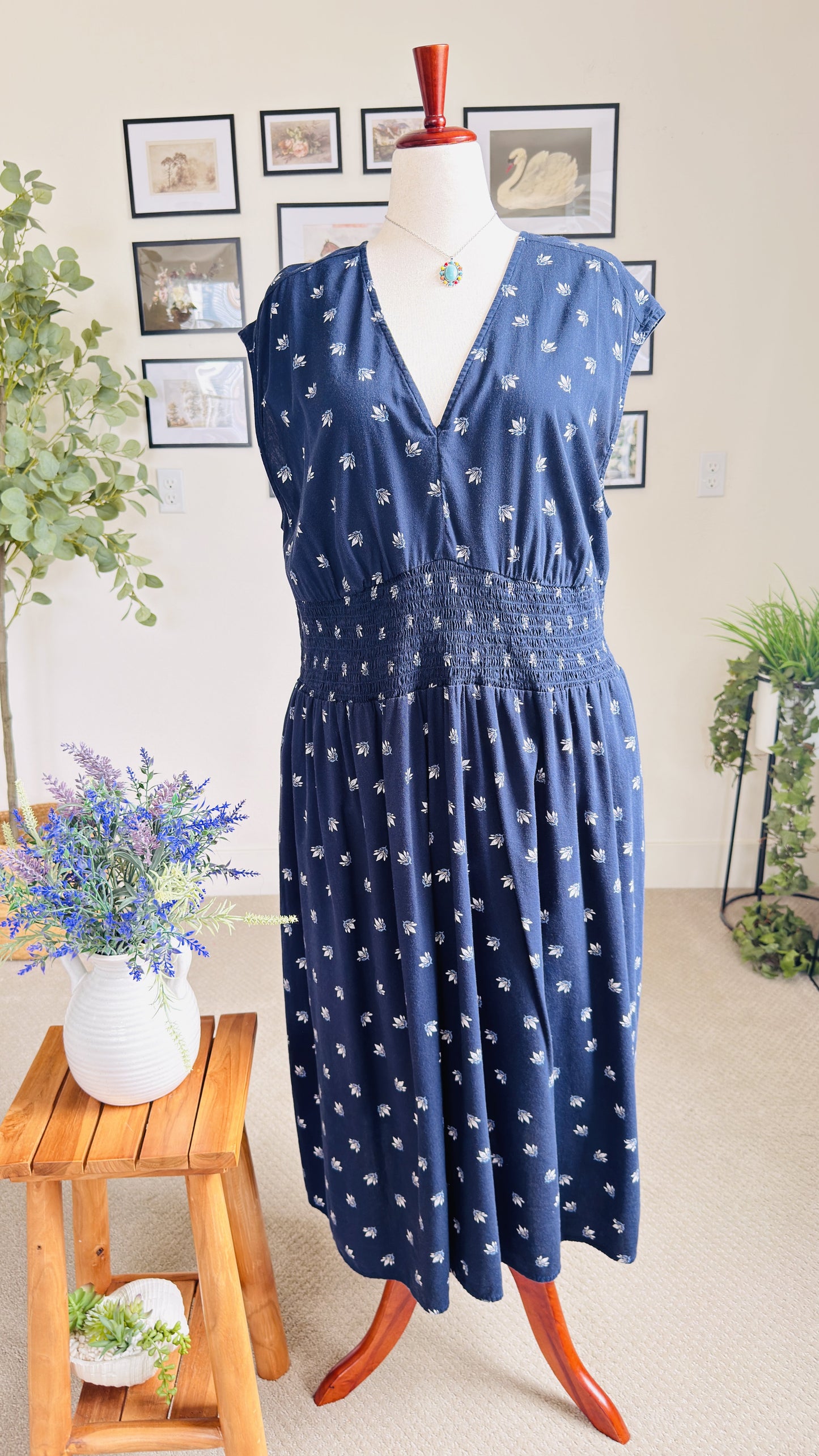 Old Navy Navy Blue Floral Smocked Waist Midi Dress - Size 2X