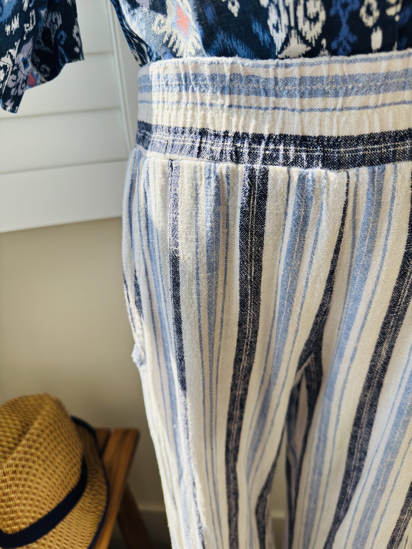 Supply & Demand Blue Striped Linen Blend Wide Leg Pants Size M