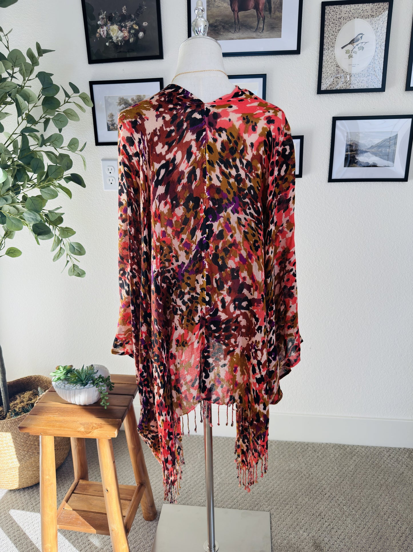 Target. Multicolor Abstract Leopard Print Fringe Kimono Size One Size