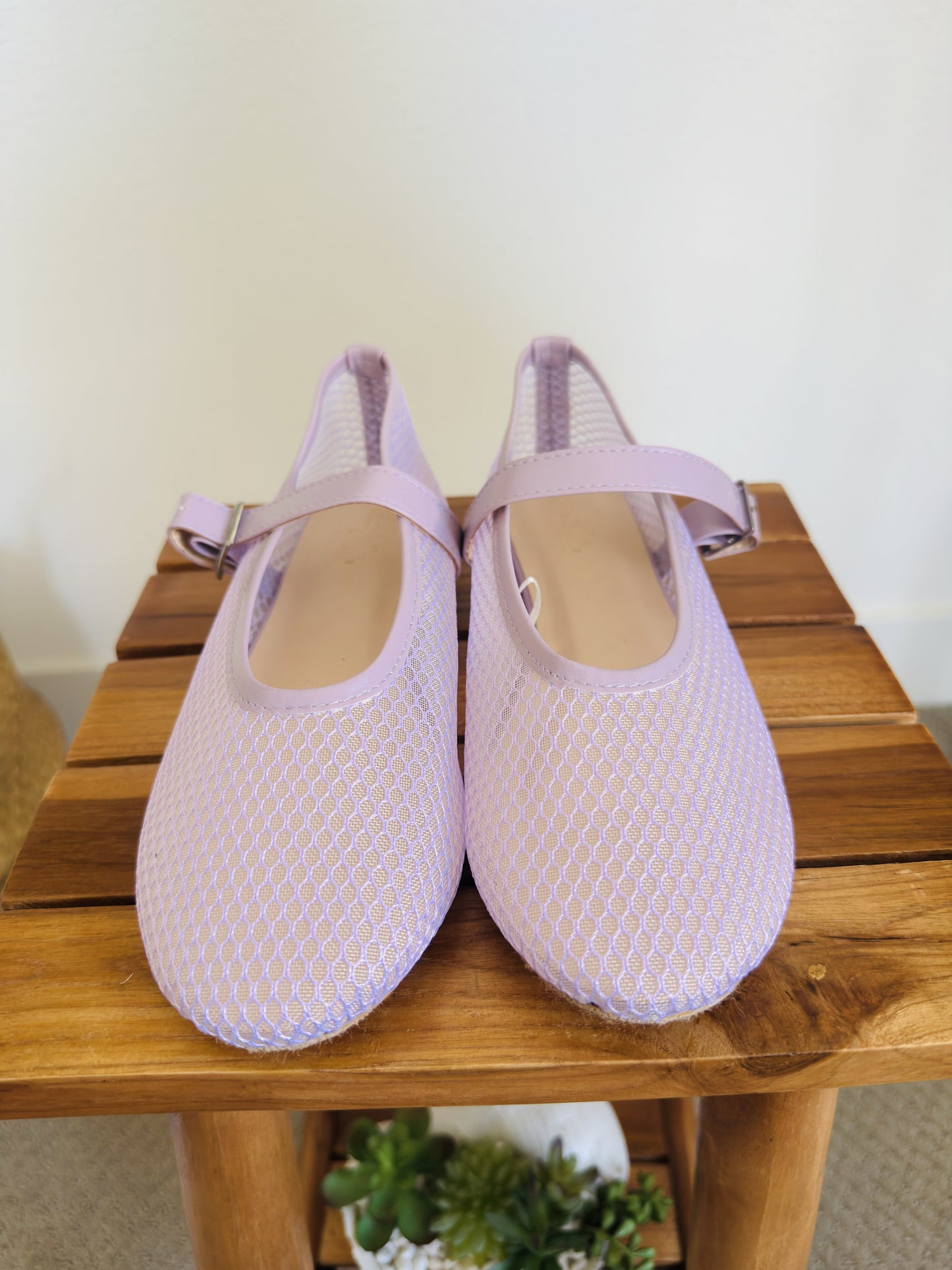 Charlotte Russe Lavender Mesh Mary Jane Flats - Size US 7
