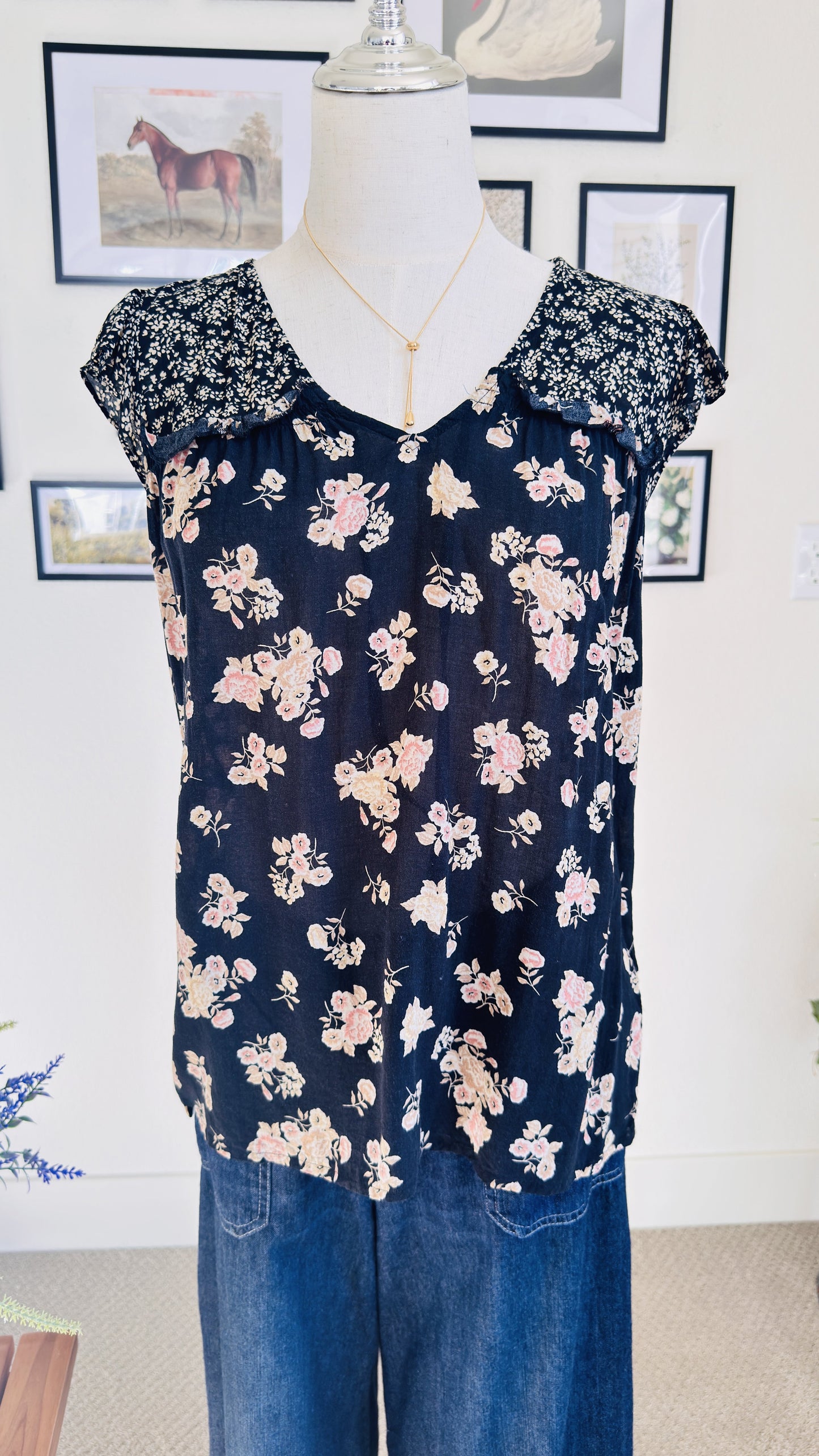 Floral Flutter Sleeve V-Neck Blouse - Size M