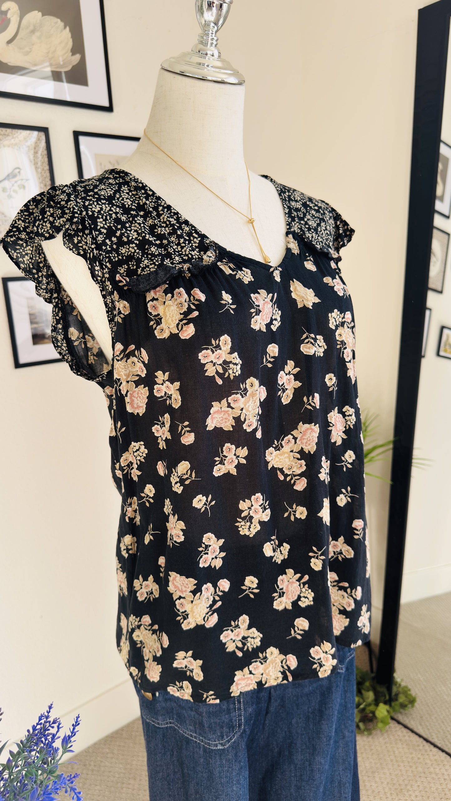 Floral Flutter Sleeve V-Neck Blouse - Size M
