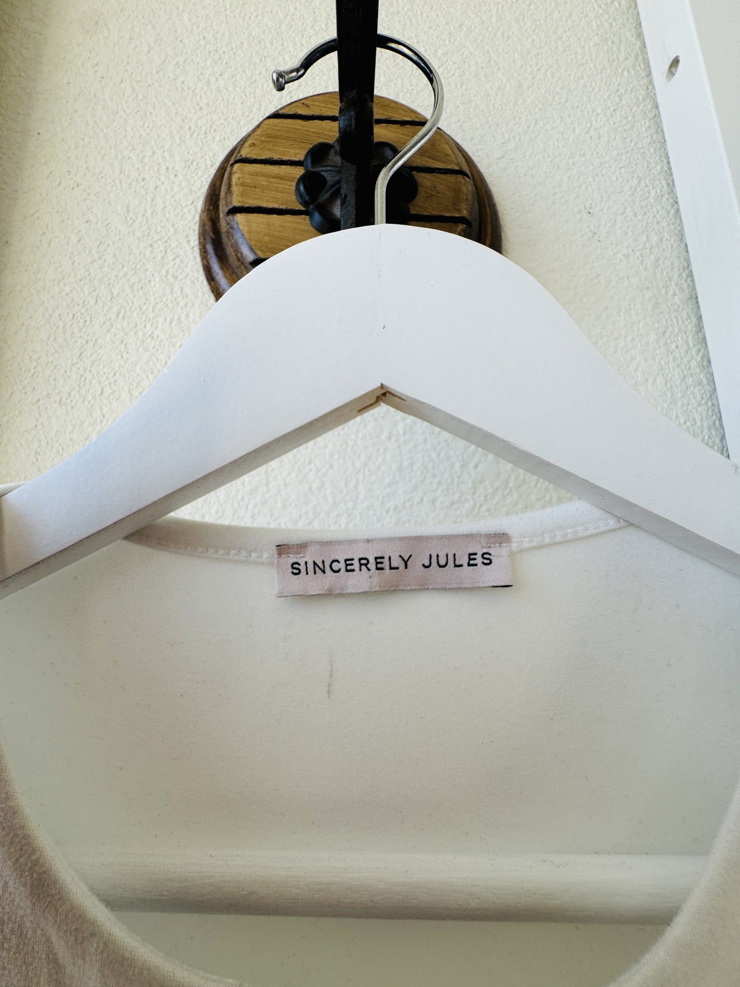 Sincerely Jules White Short Sleeve Crew Neck Tee - Size S