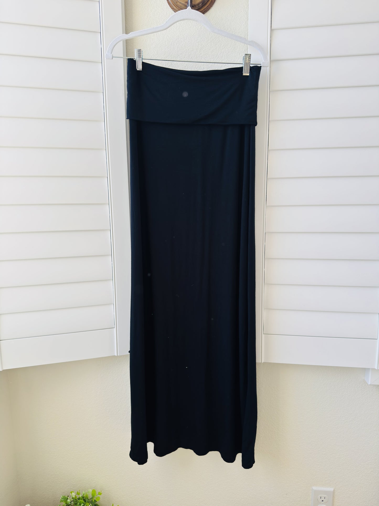 Willi Smith Black Fold-Over Maxi Skirt - Size S