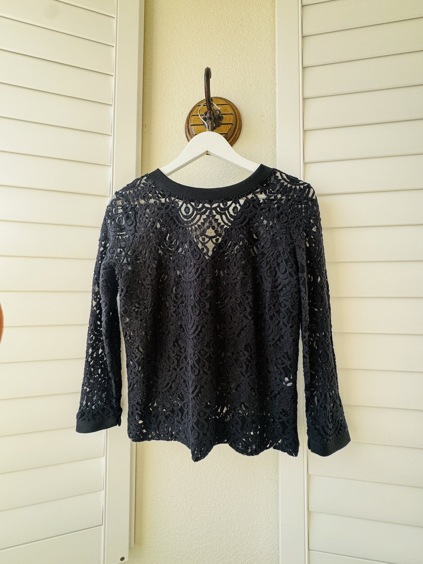 Banana Republic Black Lace Button-Front Cardigan Size S