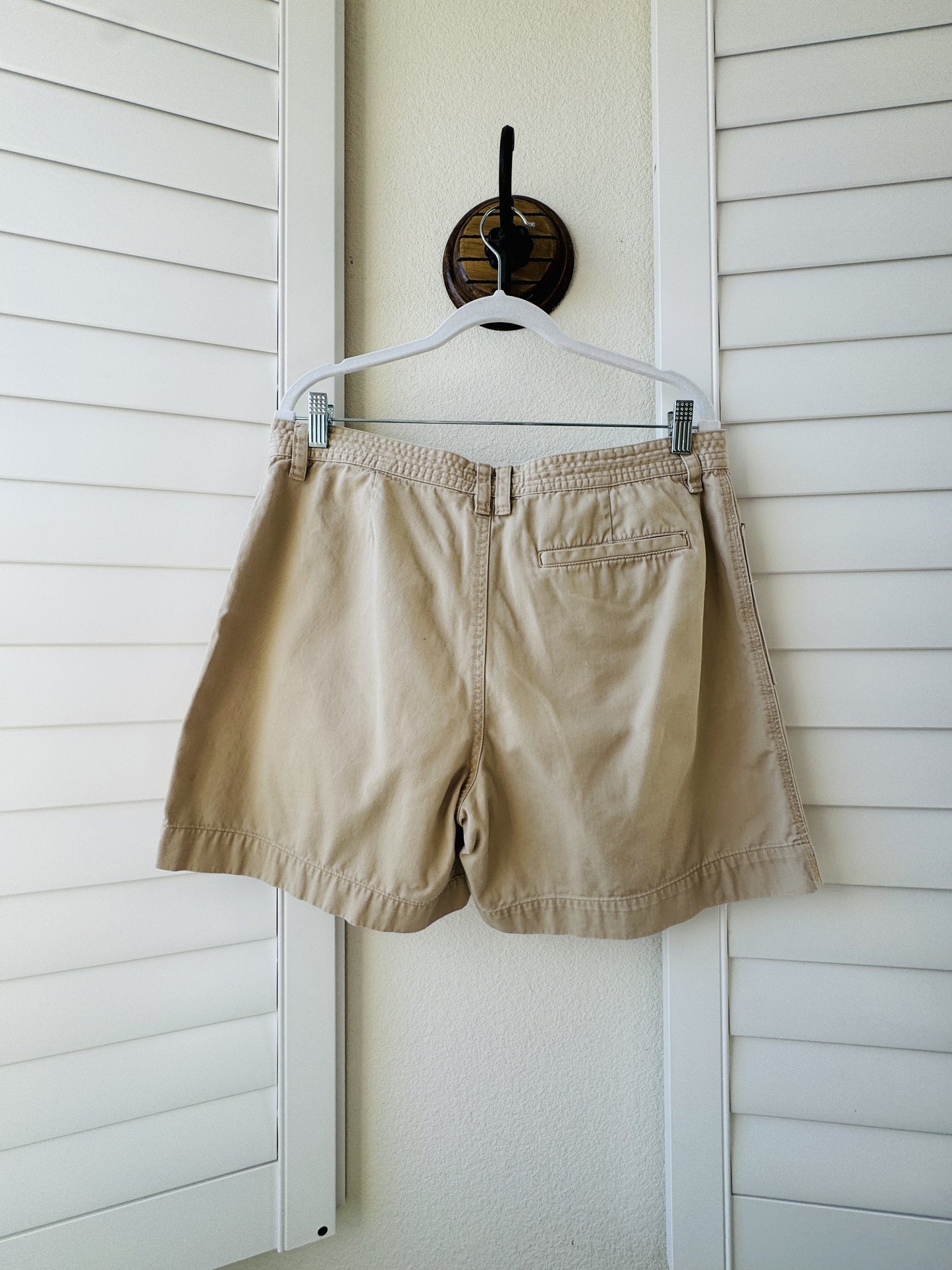 Lauren Ralph Lauren Beige Utility Chino Shorts Size 12
