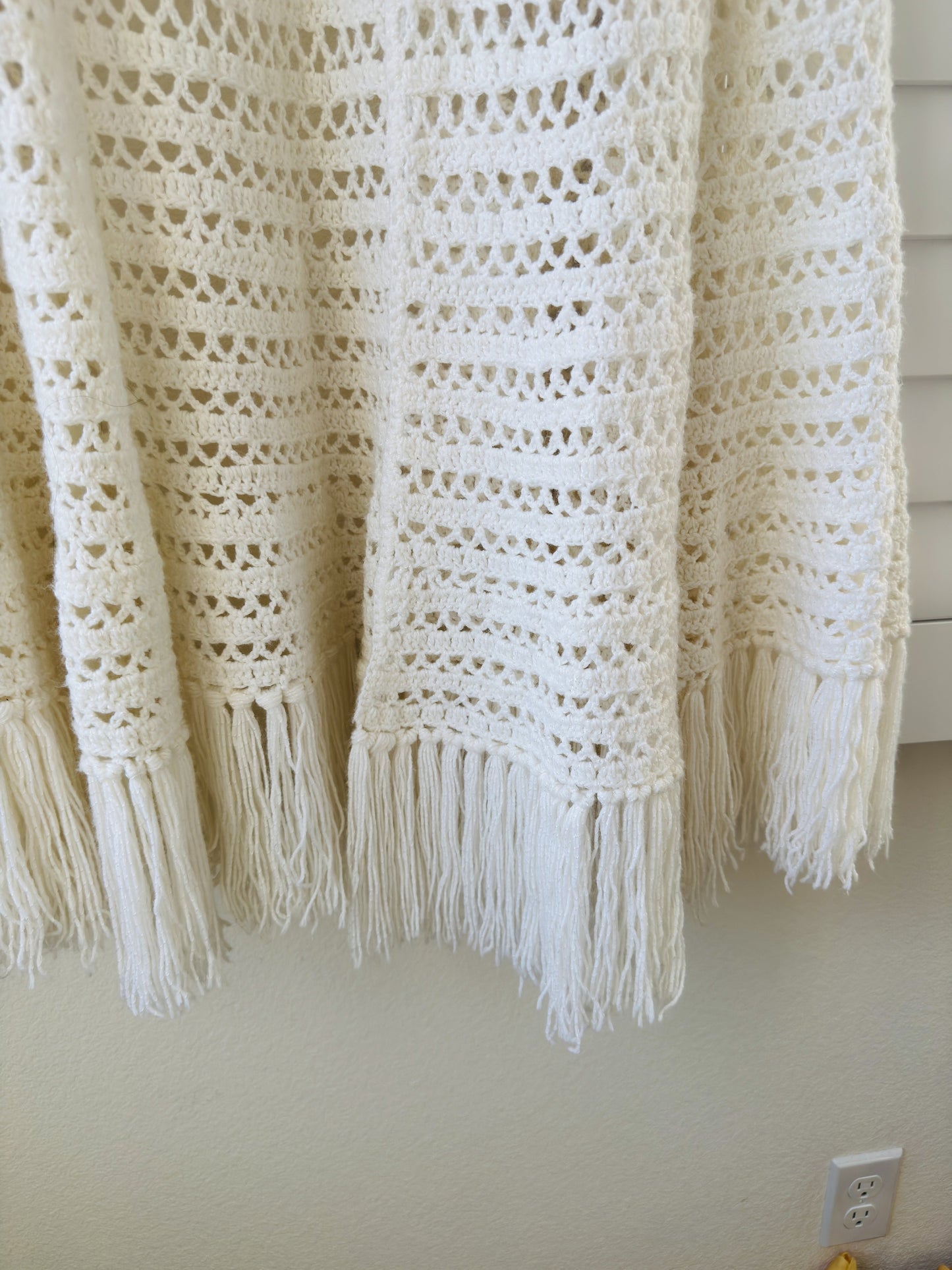 Vintage Handmade Cream Crochet Open Front Fringe Shawl Wrap