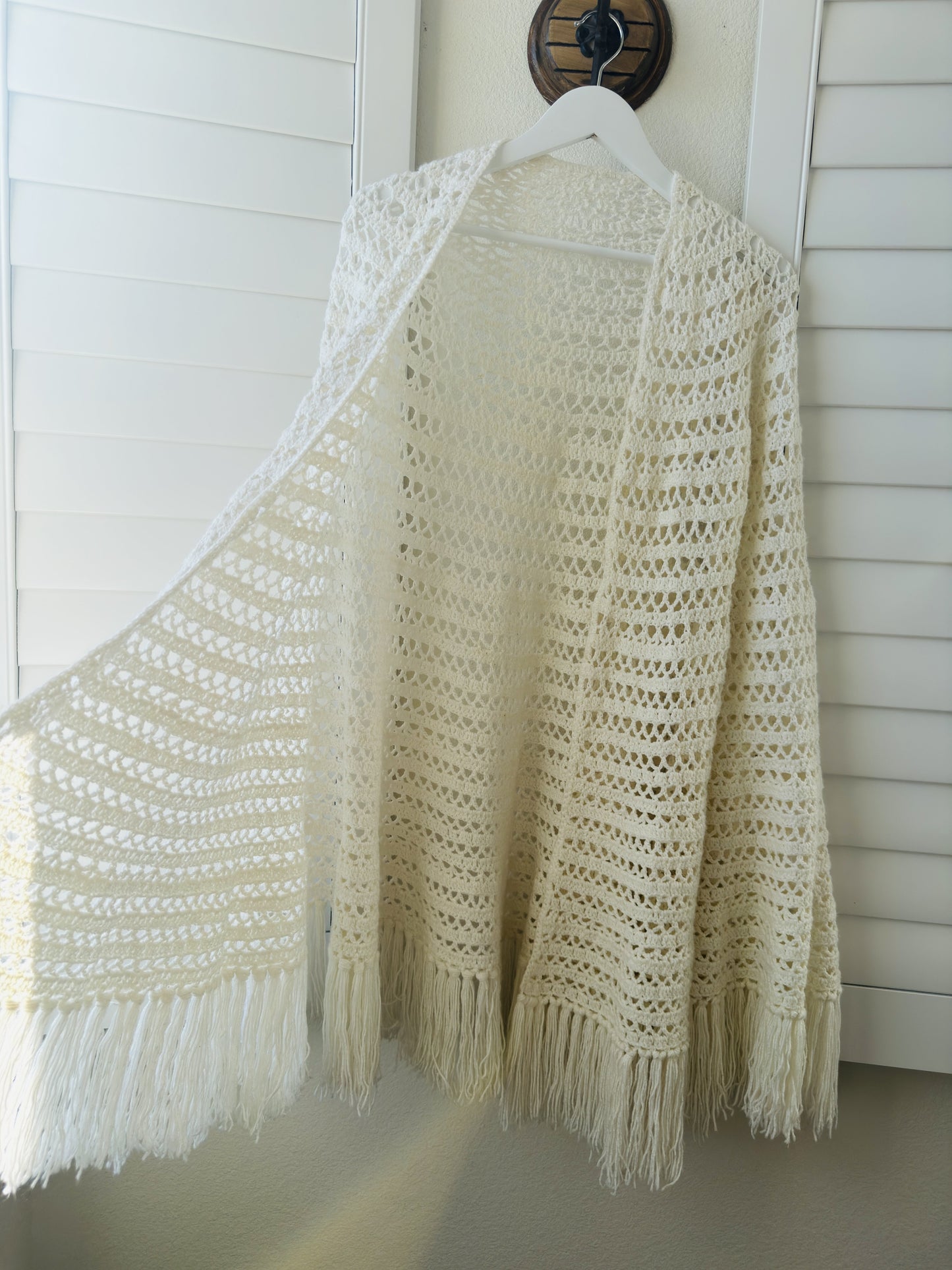 Vintage Handmade Cream Crochet Open Front Fringe Shawl Wrap