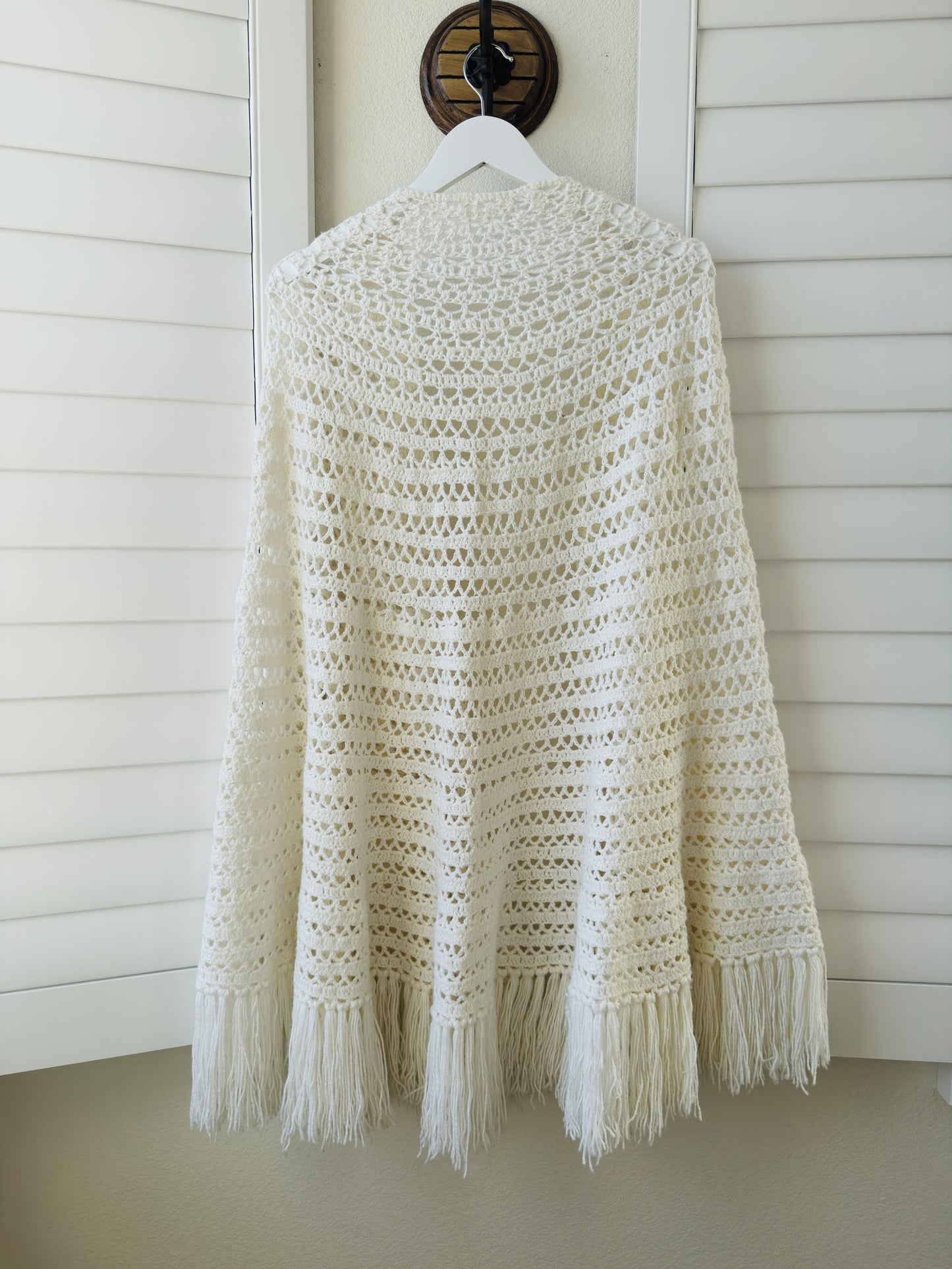 Vintage Handmade Cream Crochet Open Front Fringe Shawl Wrap