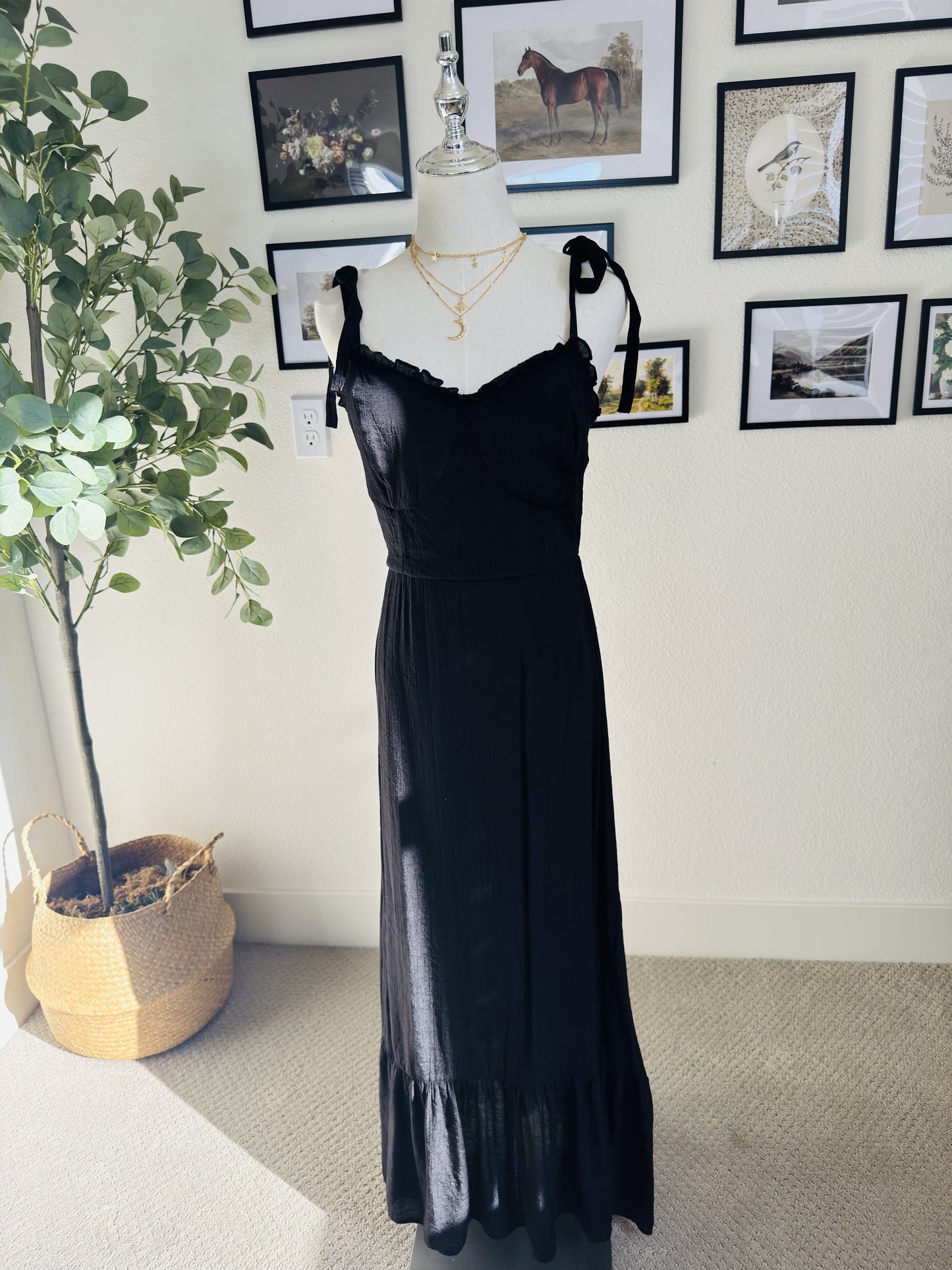 Just Found Black Tie Strap Smocked Maxi Dress - Size M