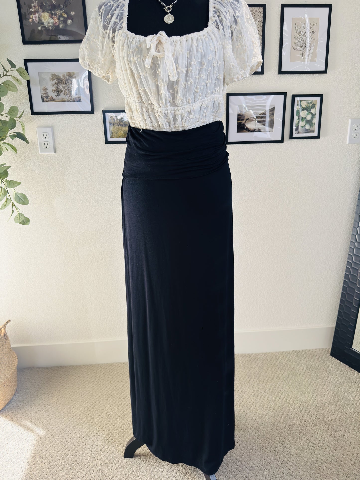 Willi Smith Black Fold-Over Maxi Skirt - Size S