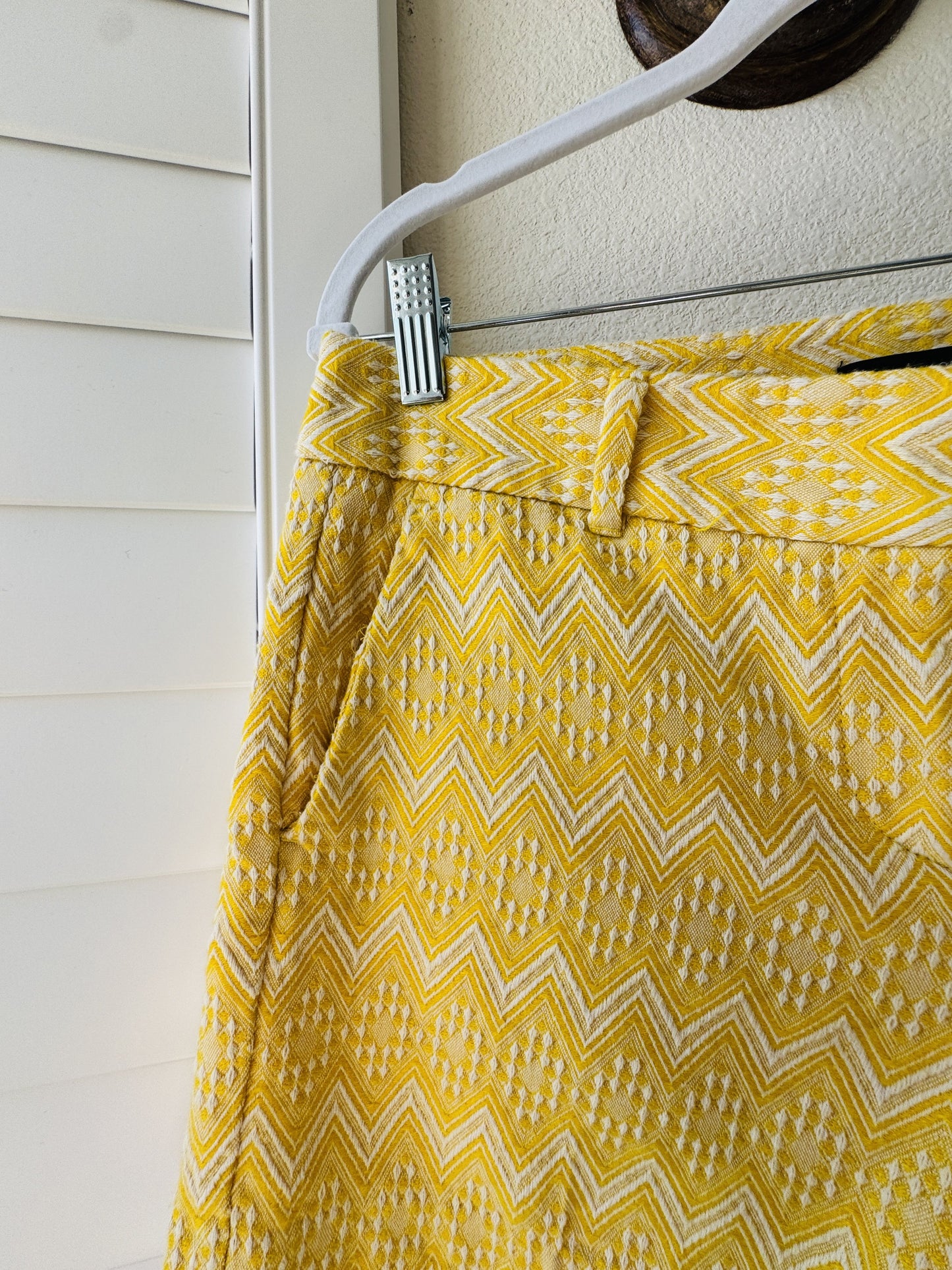 Ann Taylor Factory Yellow Chevron Woven Shorts - Size 4