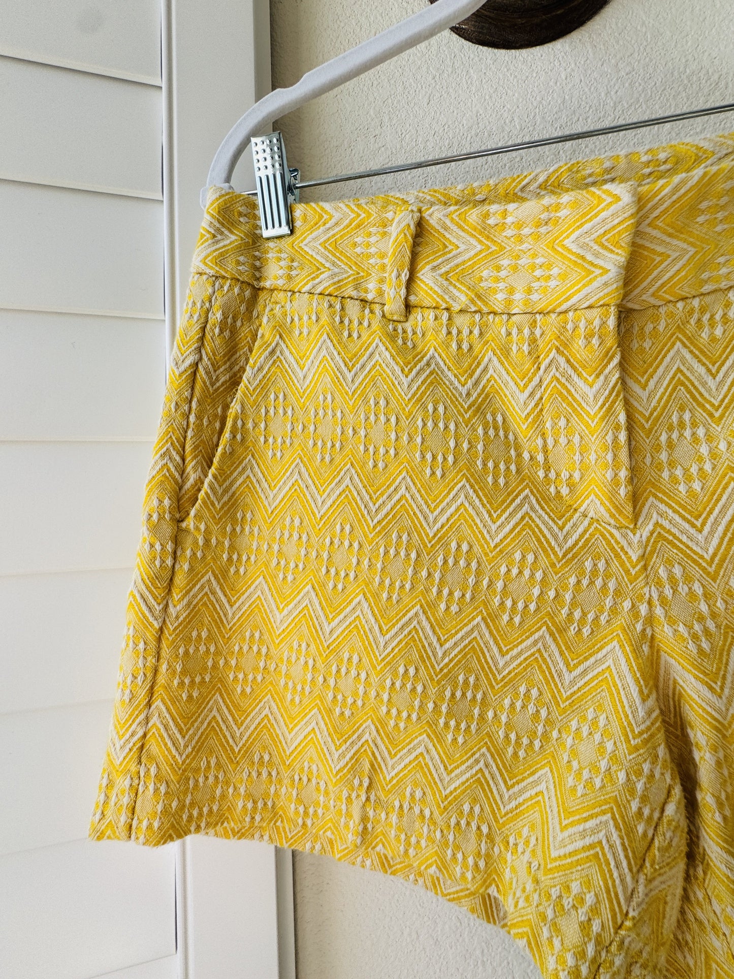 Ann Taylor Factory Yellow Chevron Woven Shorts - Size 4