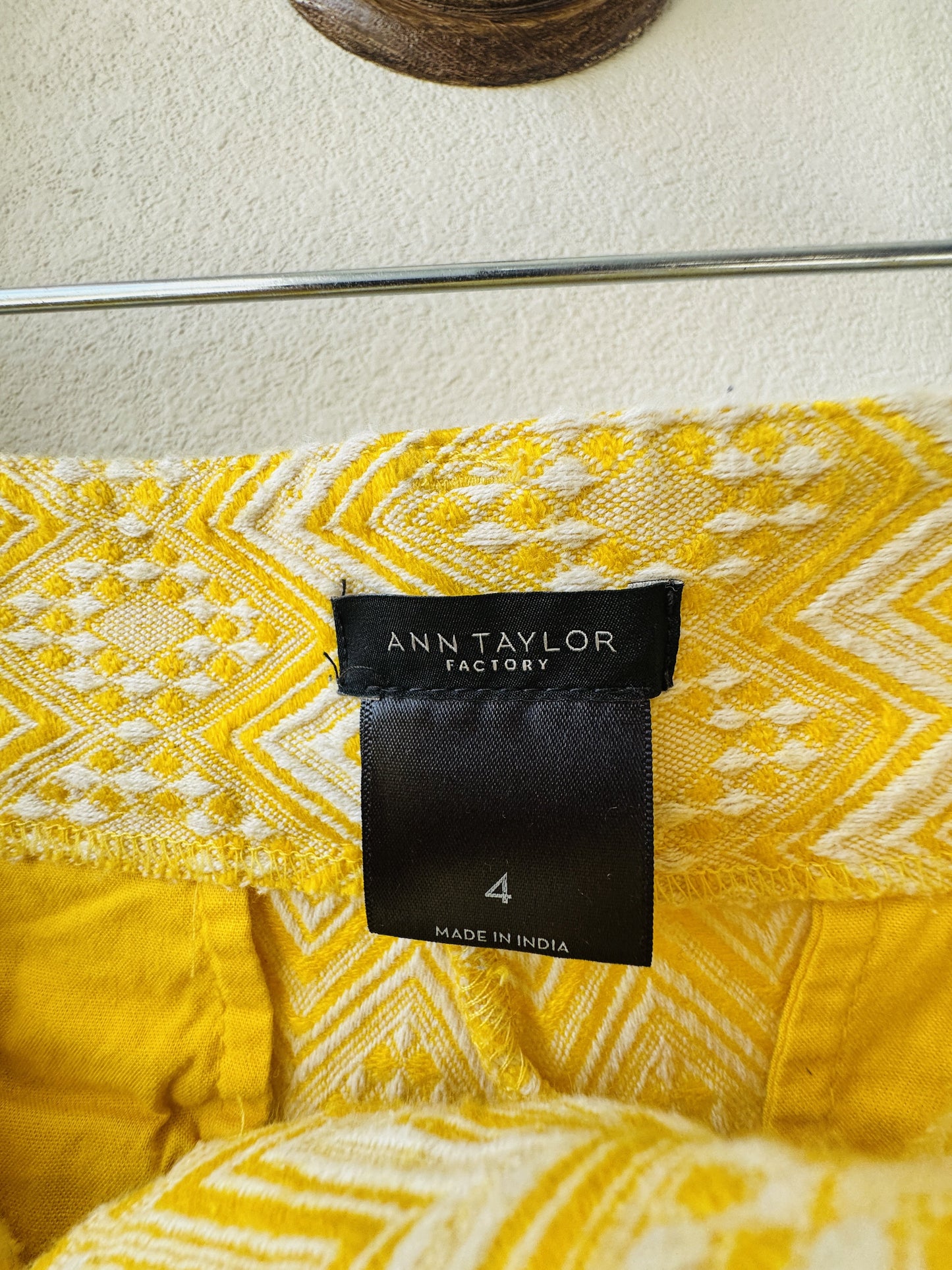 Ann Taylor Factory Yellow Chevron Woven Shorts - Size 4