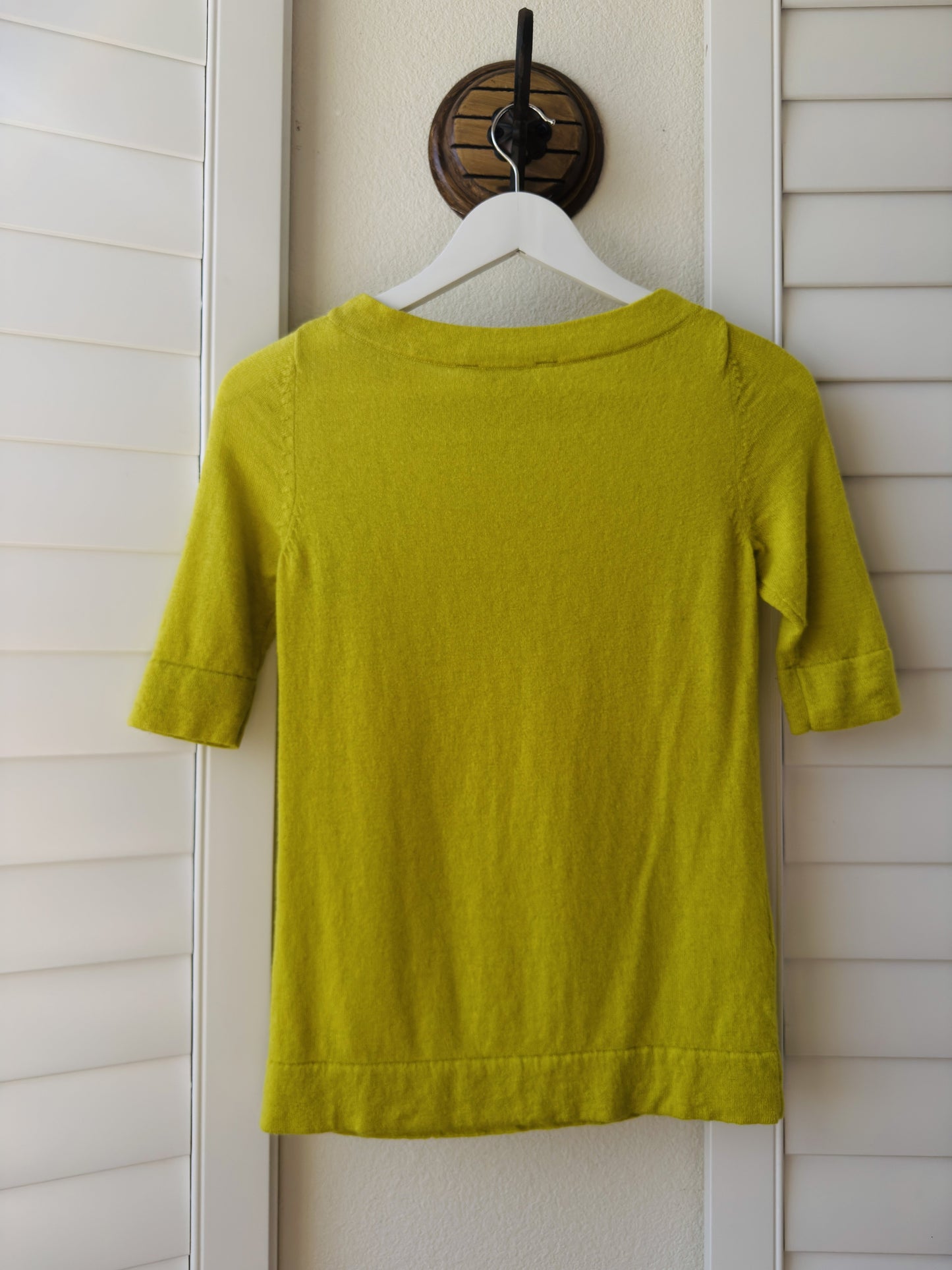 BCBGMAXAZRIA Chartreuse Merino Wool Cashmere Knit Top - Size XXS