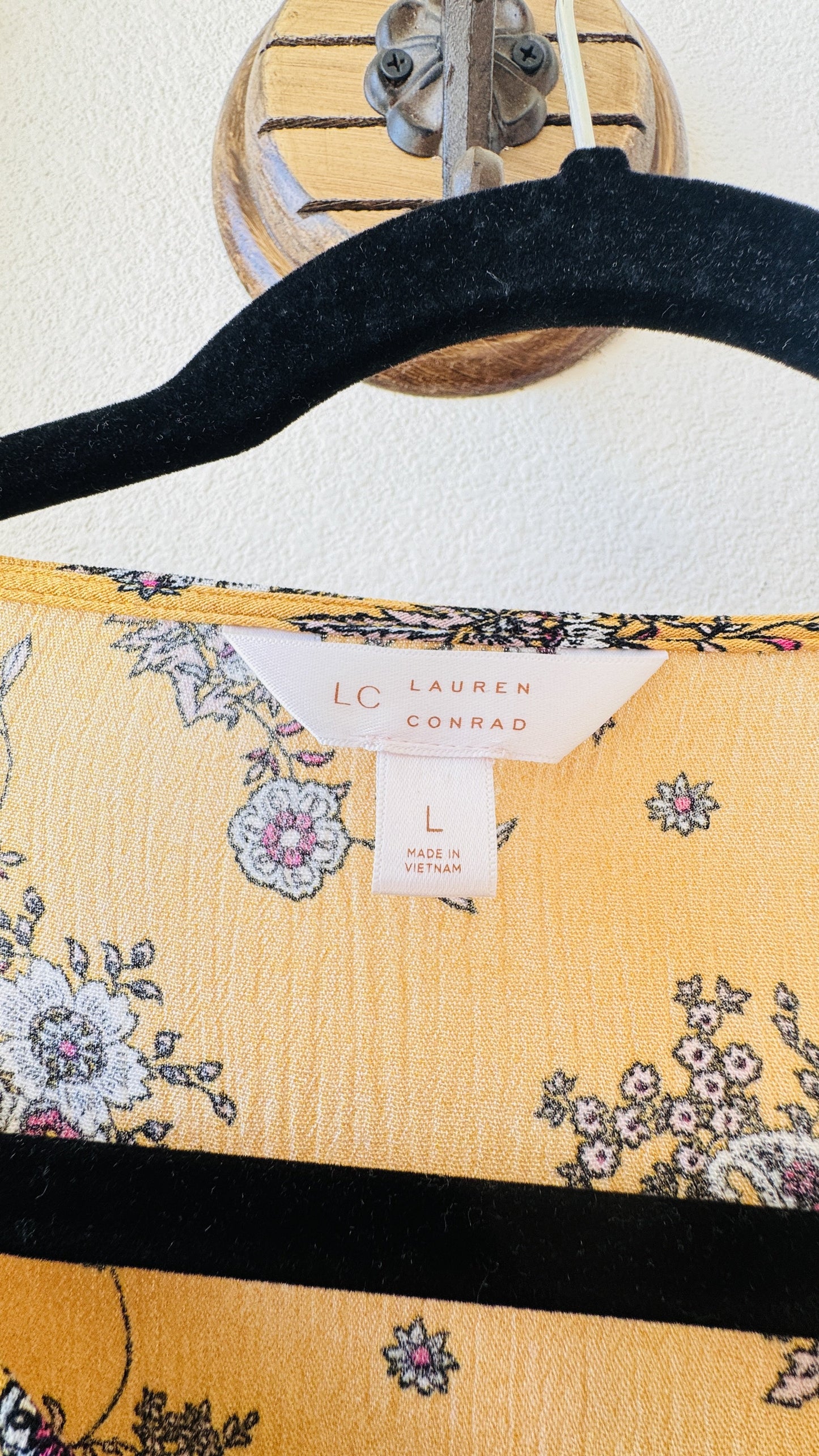 LC Lauren Conrad Yellow Floral Flutter Sleeve Boho Blouse - Size L
