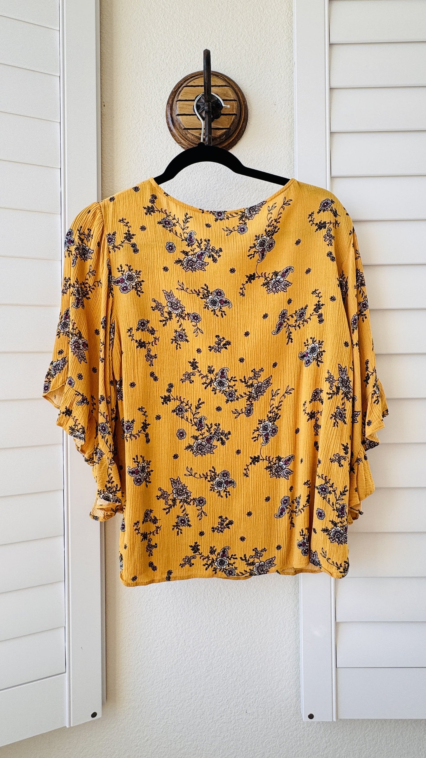 LC Lauren Conrad Yellow Floral Flutter Sleeve Boho Blouse - Size L