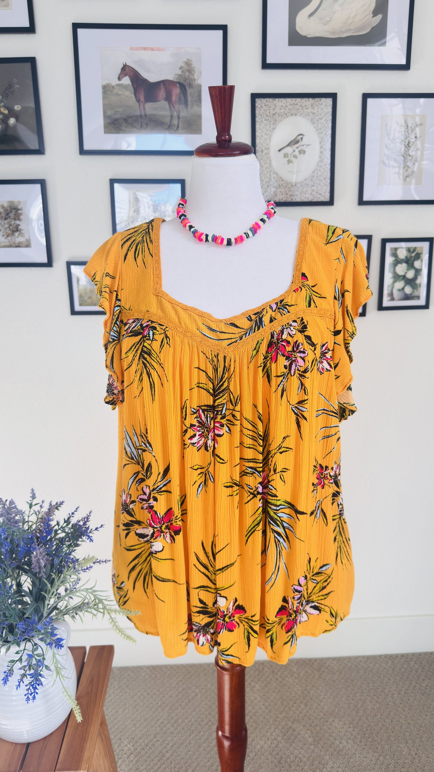 Jessica Simpson Tropical Floral Flutter Sleeve Top Size 2X