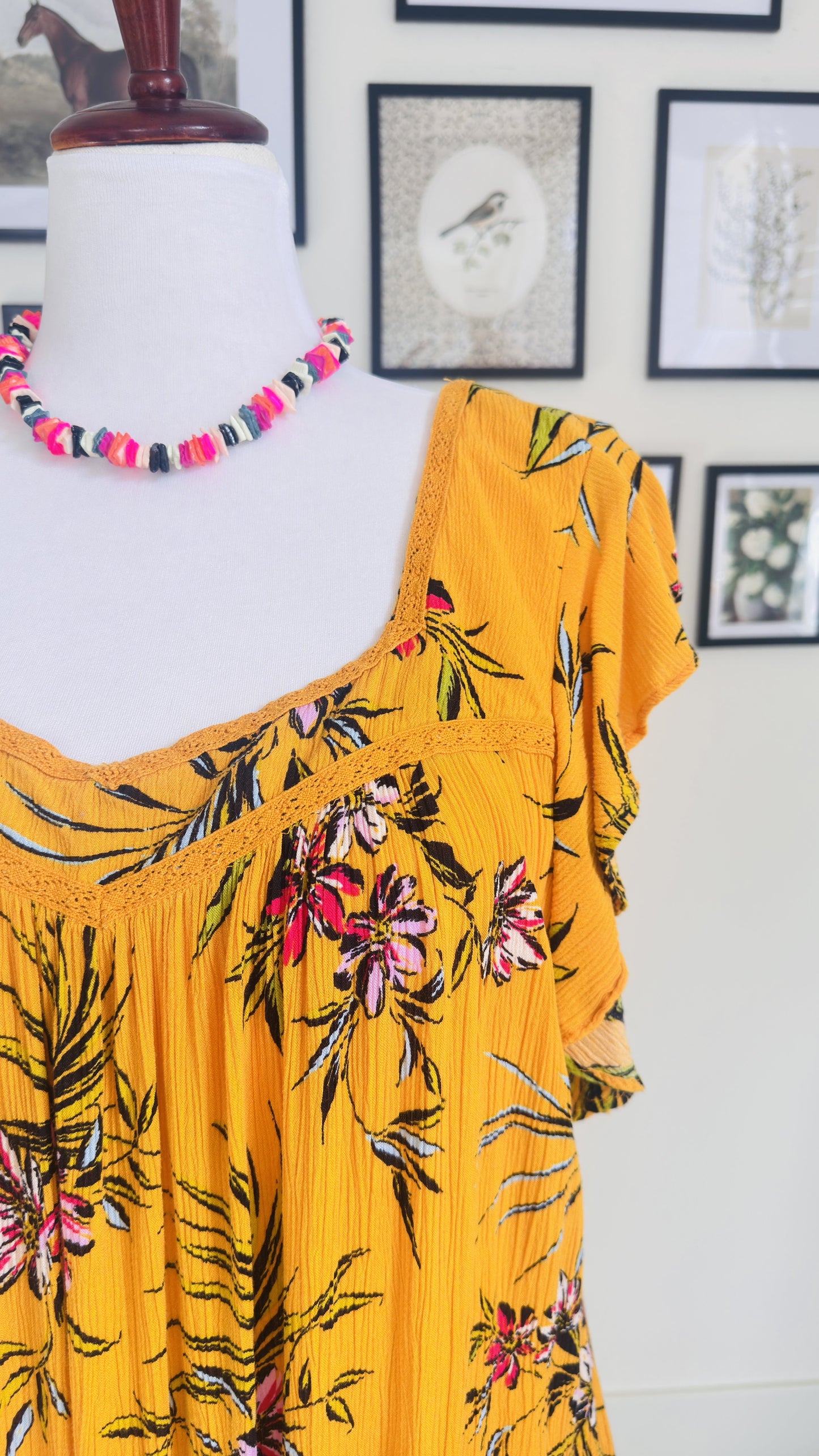 Jessica Simpson Tropical Floral Flutter Sleeve Top Size 2X