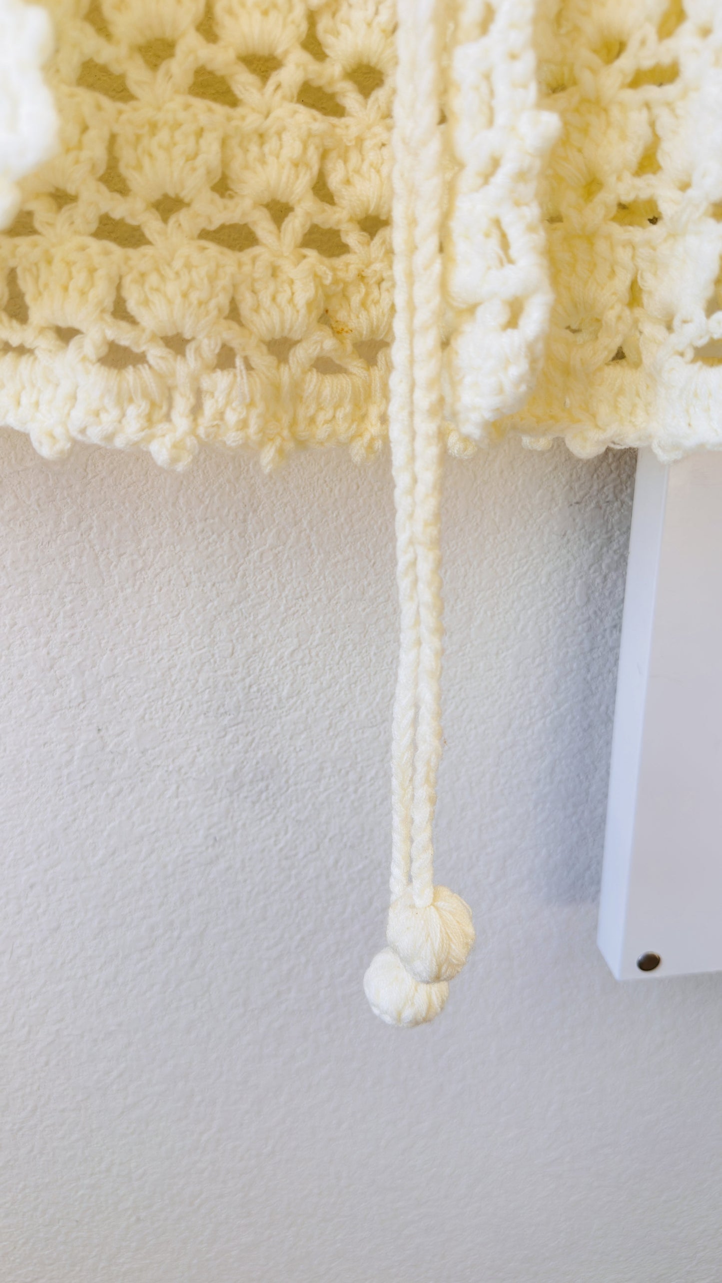 Tina and Charlie Vintage Hand Crocheted Cream Vest - Size M