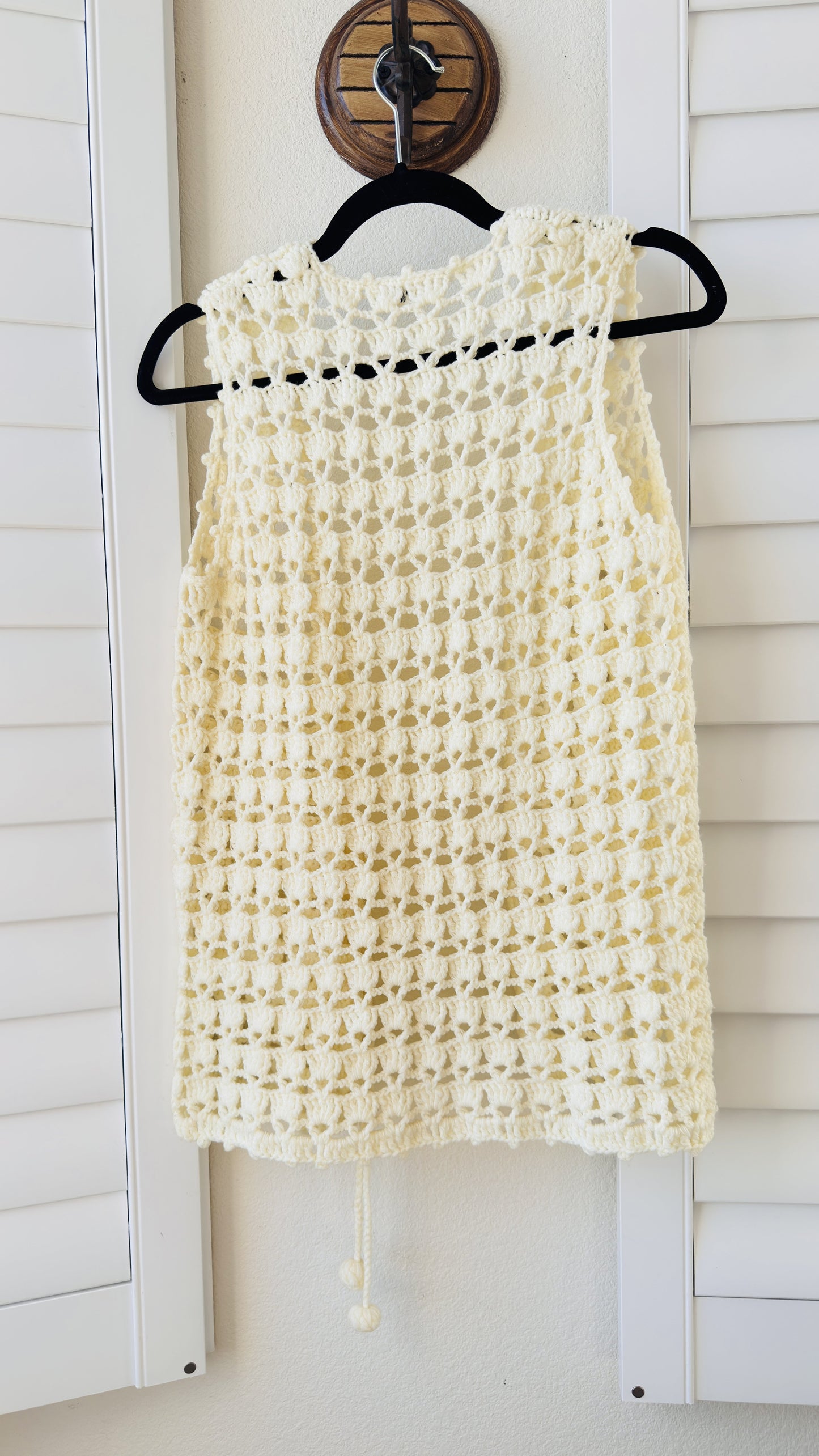 Tina and Charlie Vintage Hand Crocheted Cream Vest - Size M