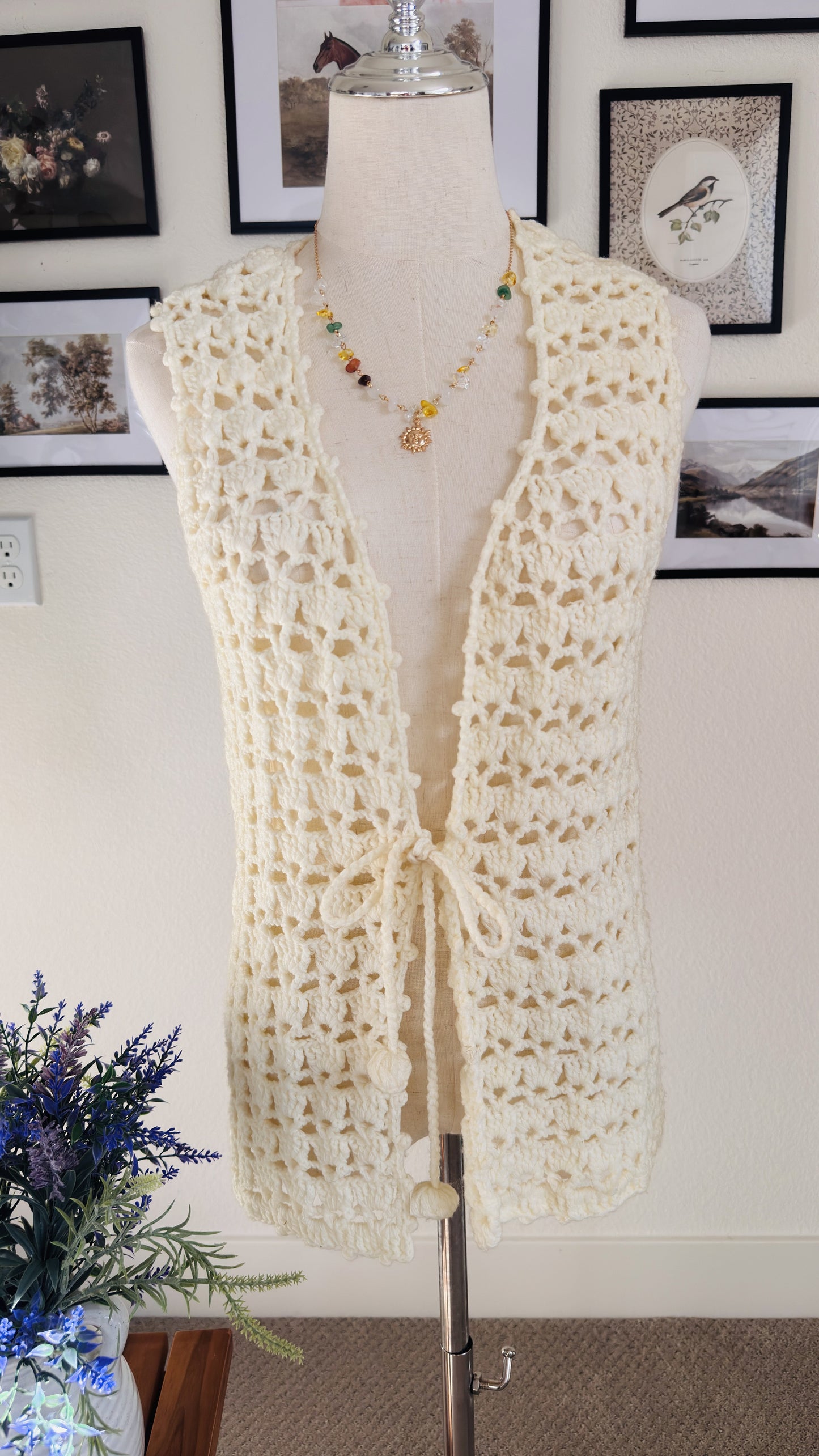 Tina and Charlie Vintage Hand Crocheted Cream Vest - Size M
