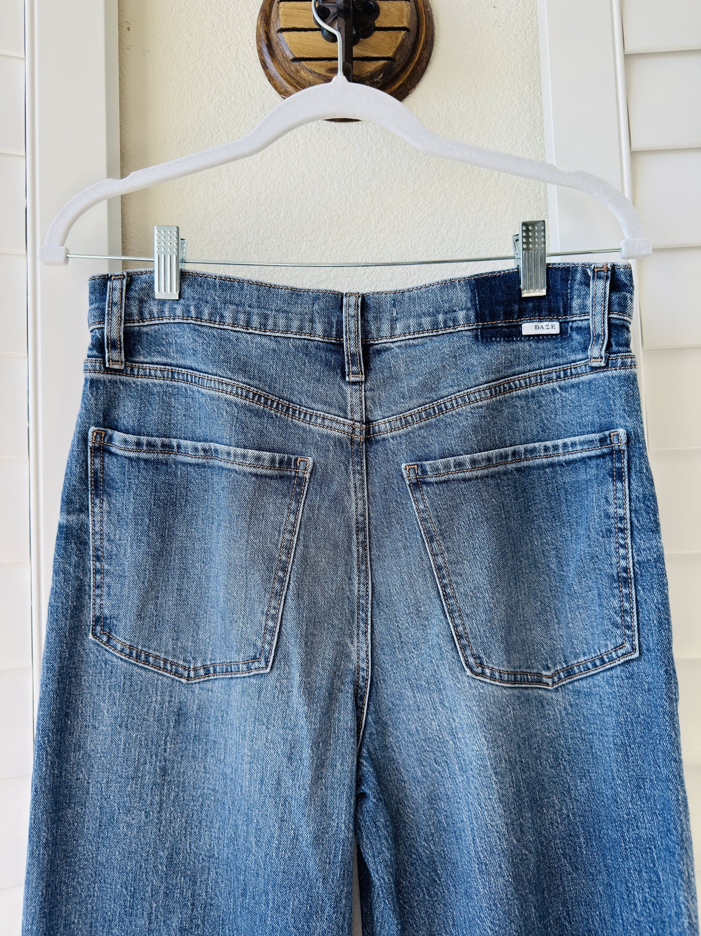 Daze Denim Tough Love High Rise Wide Leg Cuffed Jeans Size 28