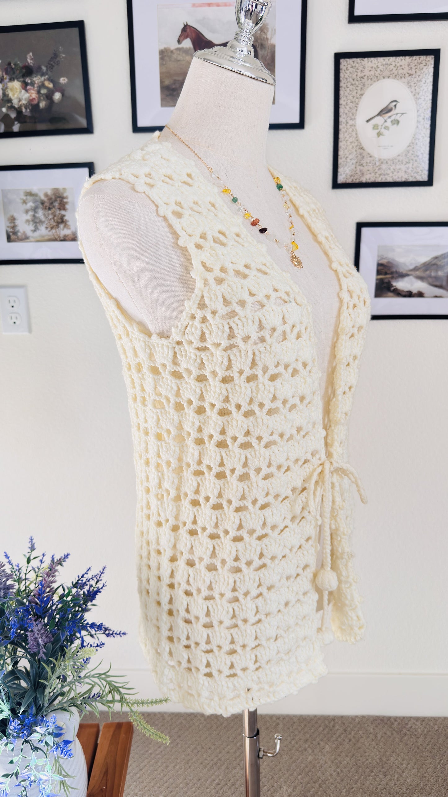 Tina and Charlie Vintage Hand Crocheted Cream Vest - Size M
