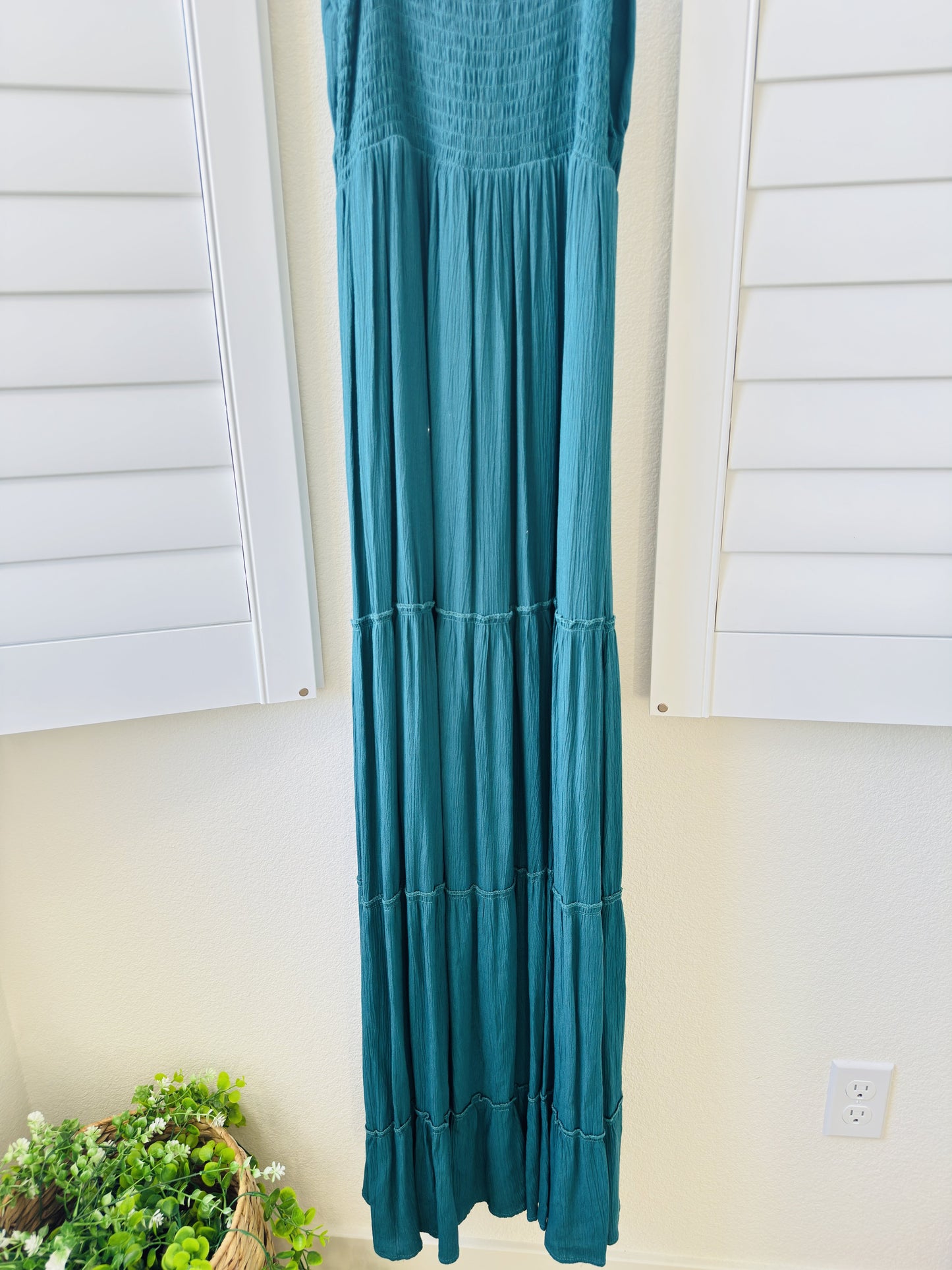Justify Teal Tie-Front Tiered Maxi Dress - Size M