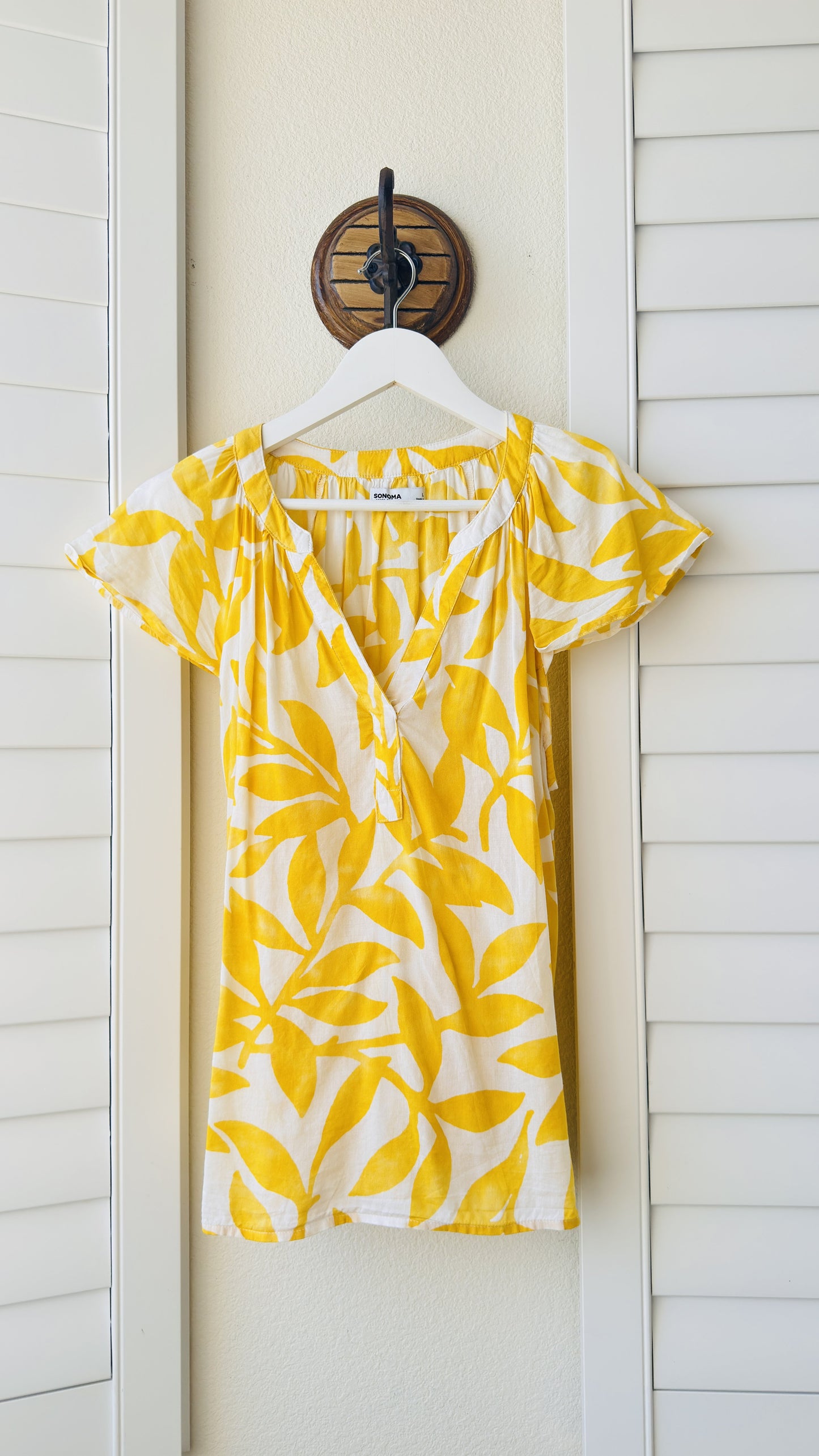 Sonoma Goods for Life Yellow Leaf Print Short Sleeve Blouse - Size L