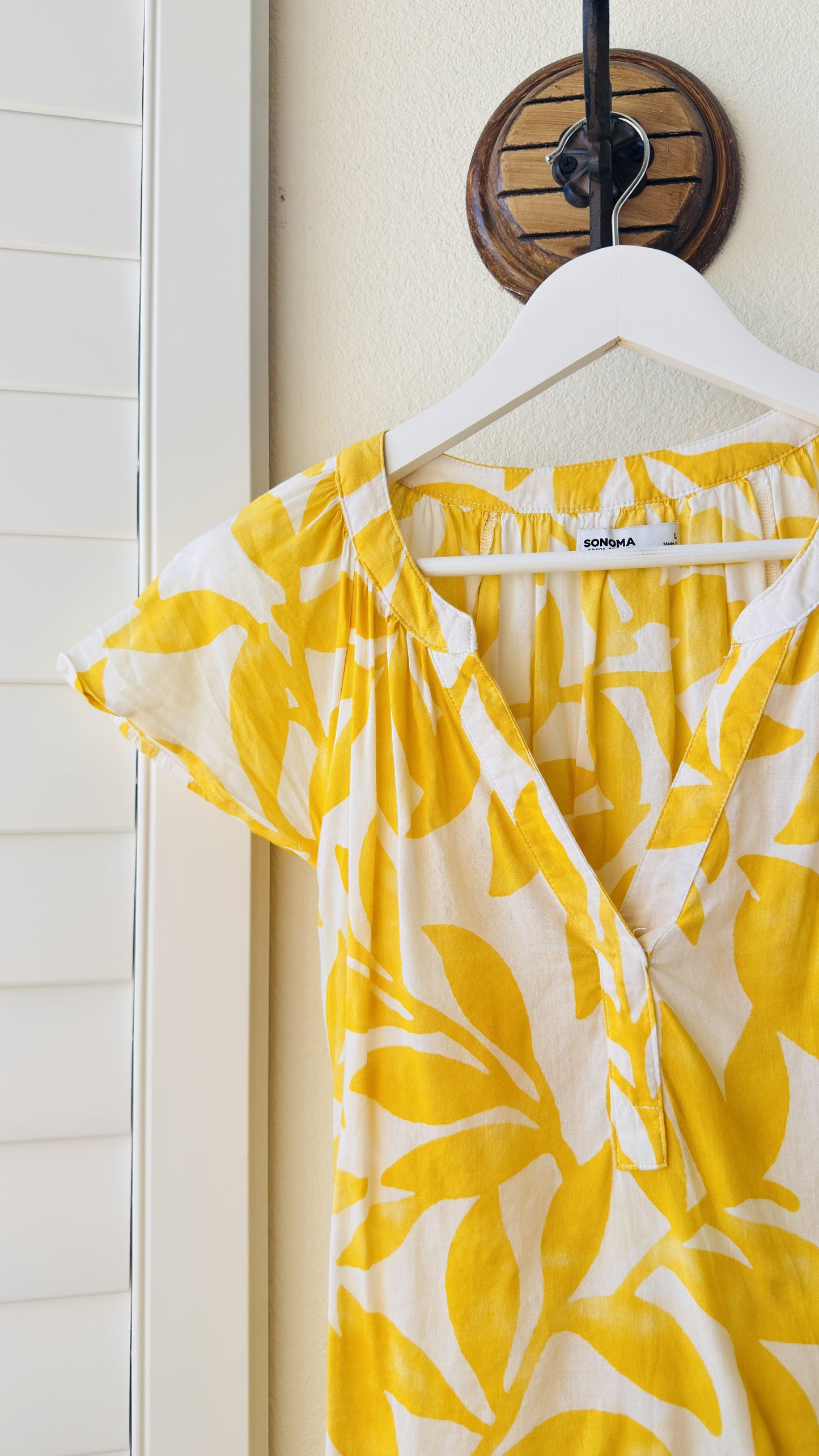 Sonoma Goods for Life Yellow Leaf Print Short Sleeve Blouse - Size L