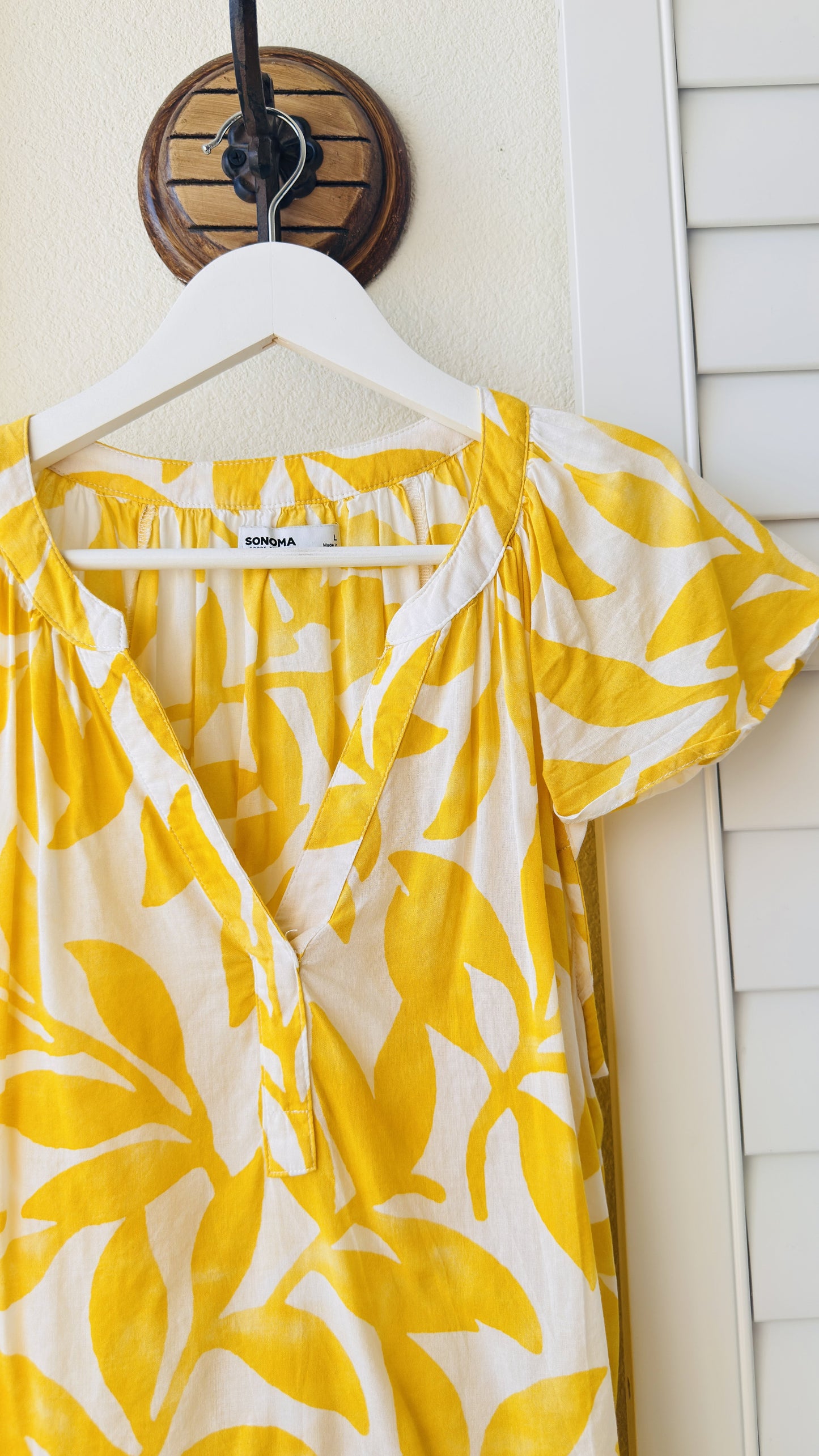Sonoma Goods for Life Yellow Leaf Print Short Sleeve Blouse - Size L